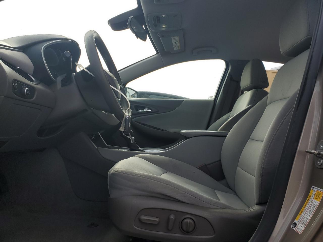 2022 Chevrolet Malibu - Image 7