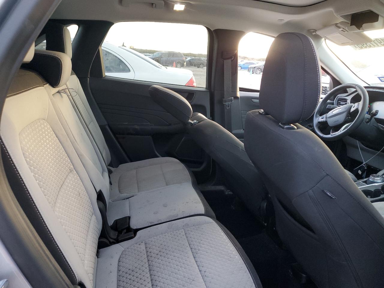 2023 Ford Escape - Image 11