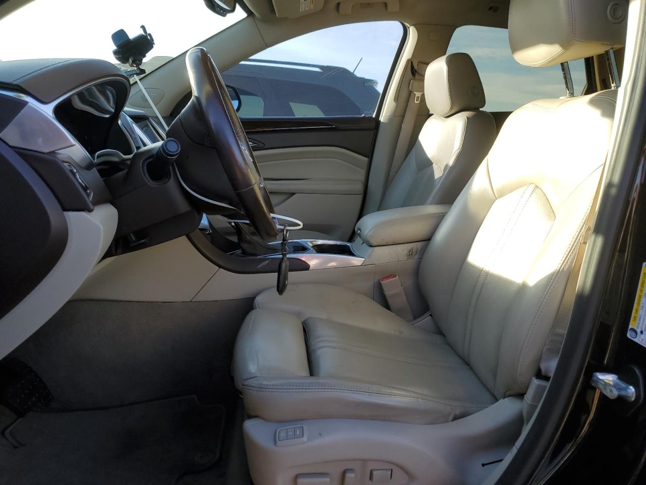2015 Cadillac SRX - Image 7