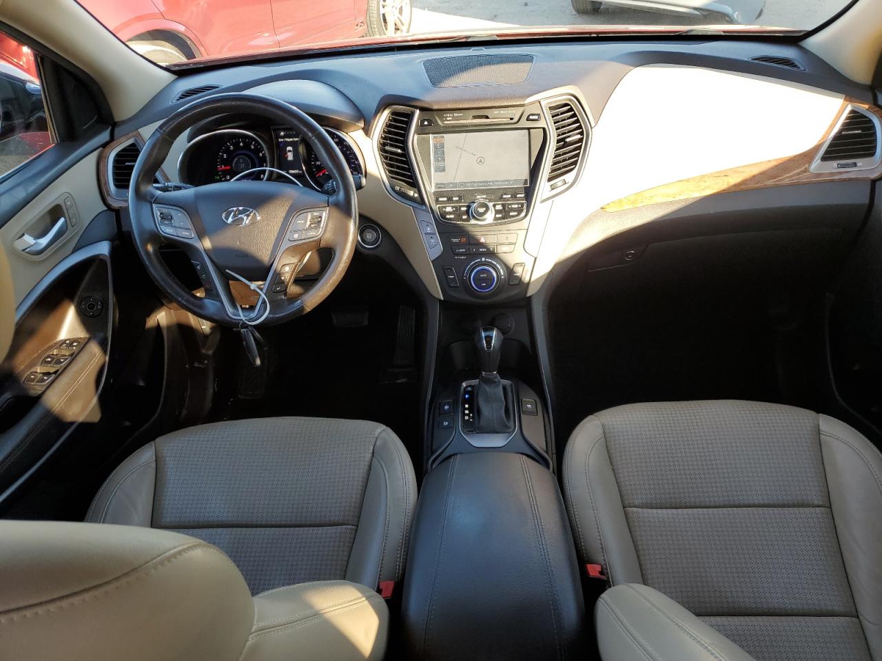 2014 Hyundai Santa Fe - Image 8