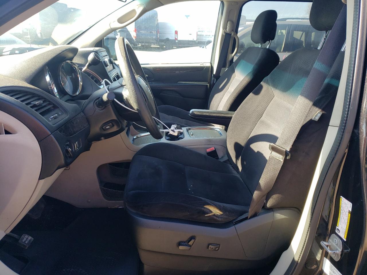 2014 Dodge Caravan - Image 7