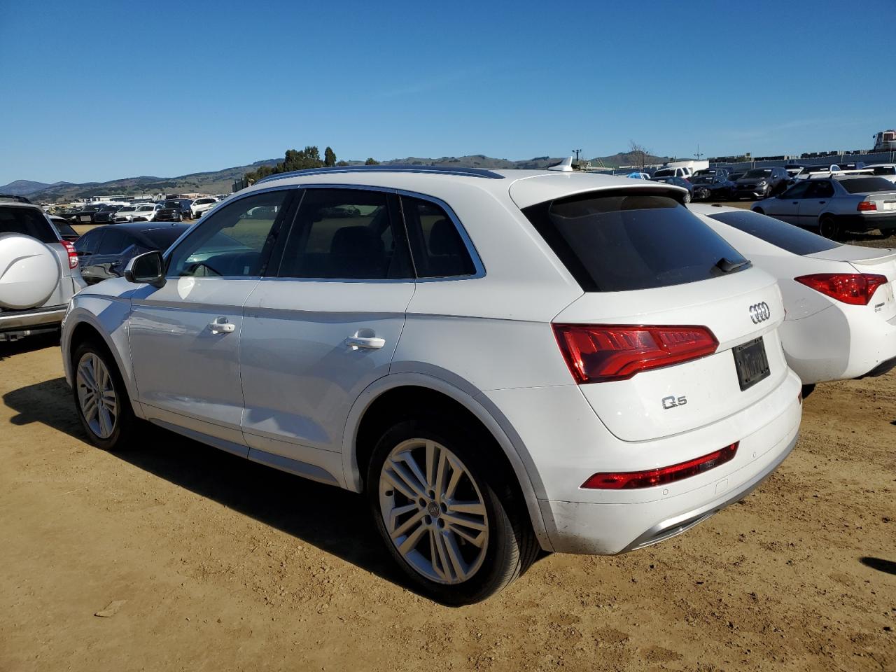 2018 Audi Q5 - Image 2