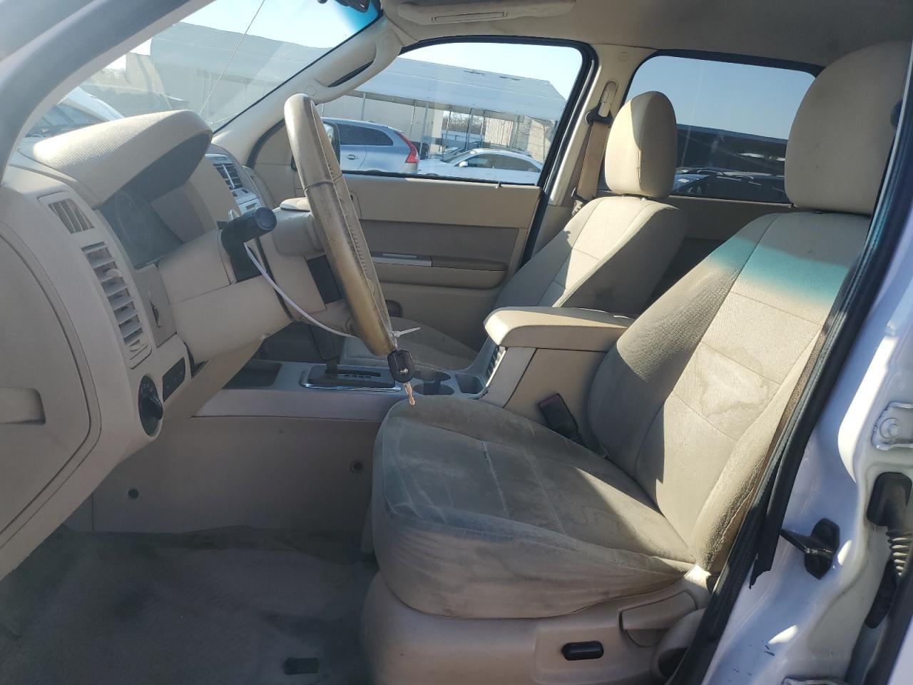 2010 Ford Escape - Image 7