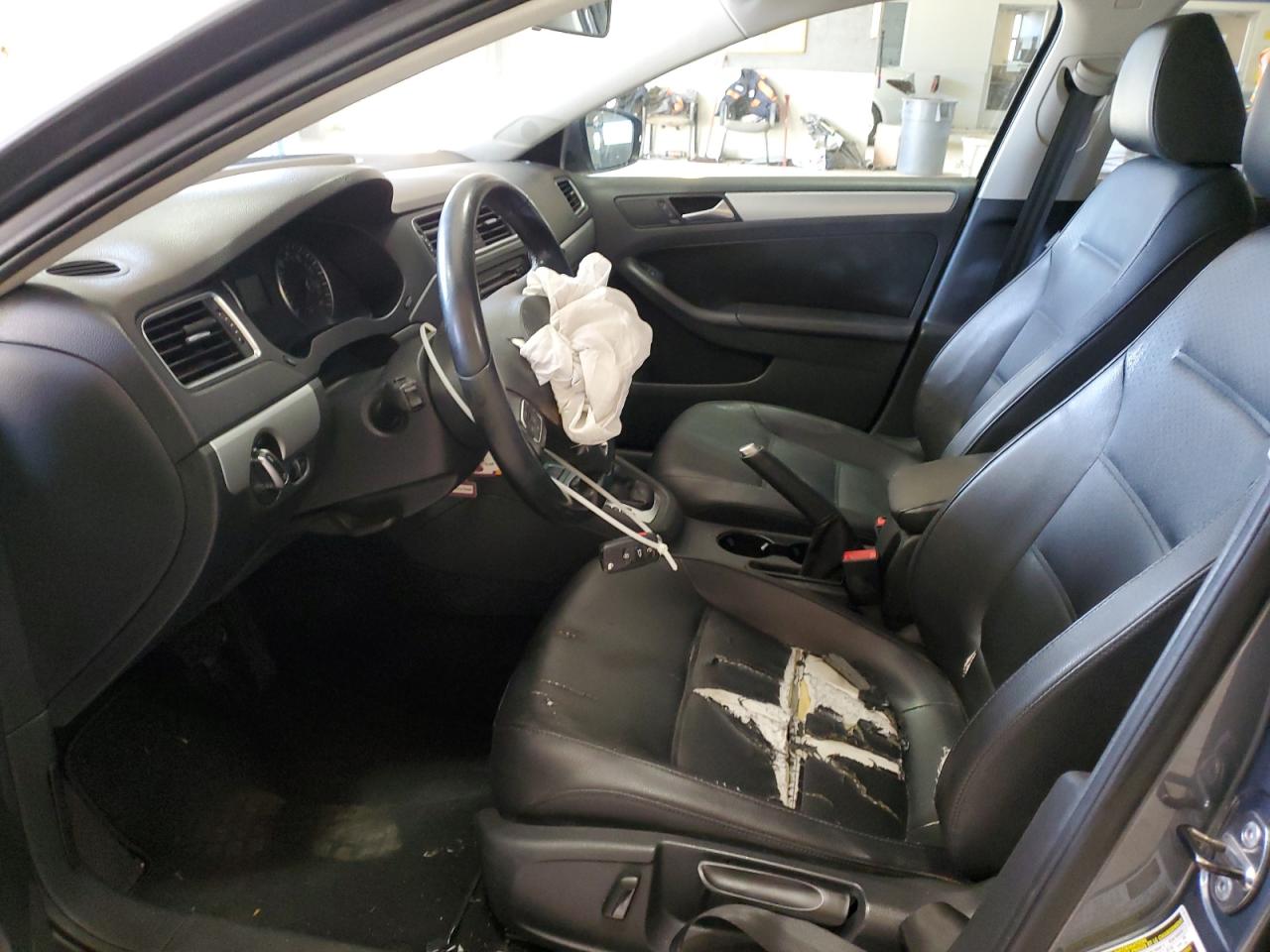 2014 Volkswagen Jetta - Image 7