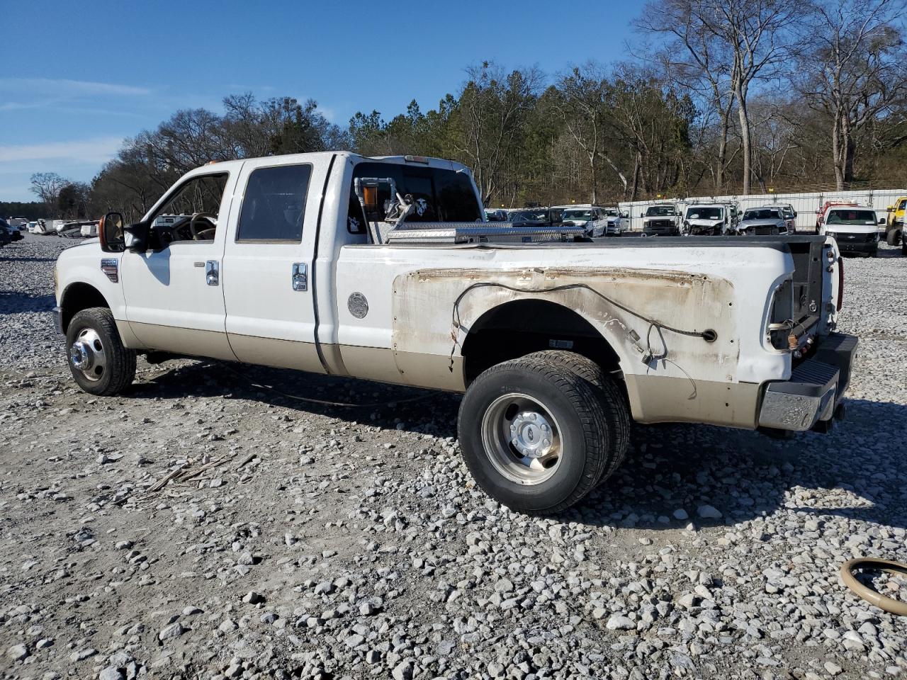 2008 Ford F350 - Image 2