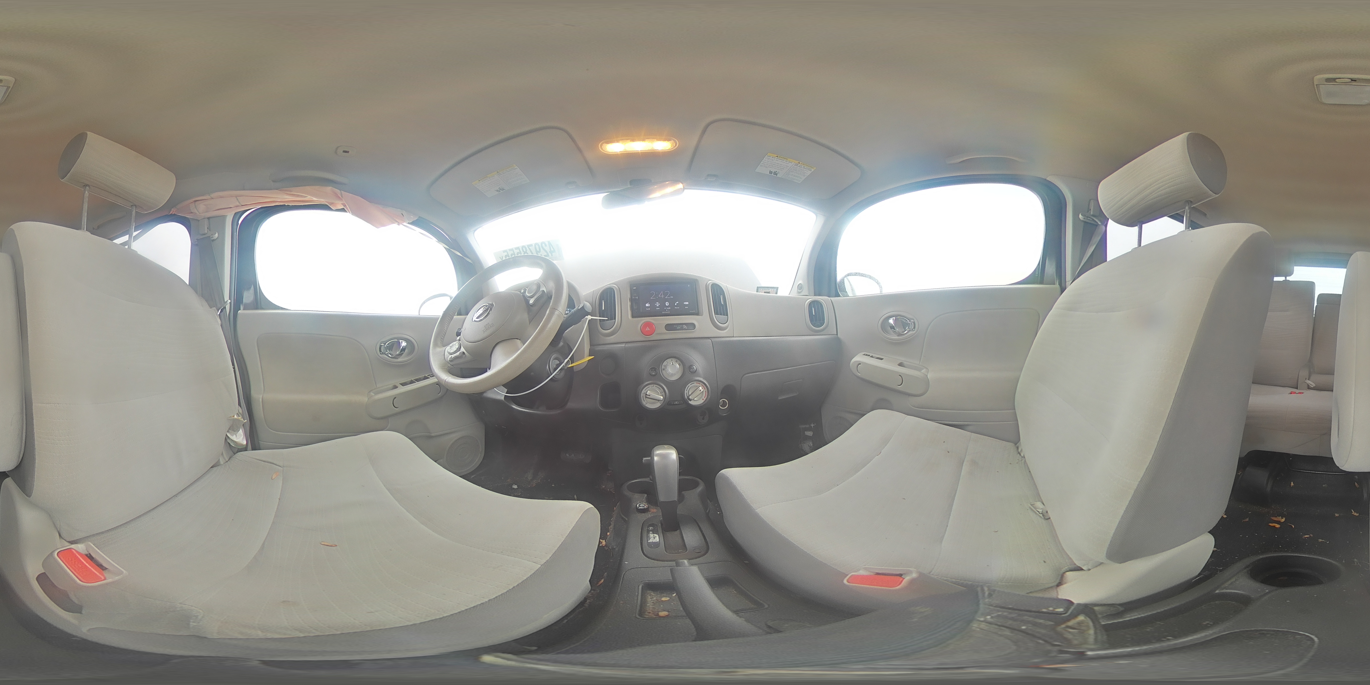 2011 Nissan Cube - Image 12