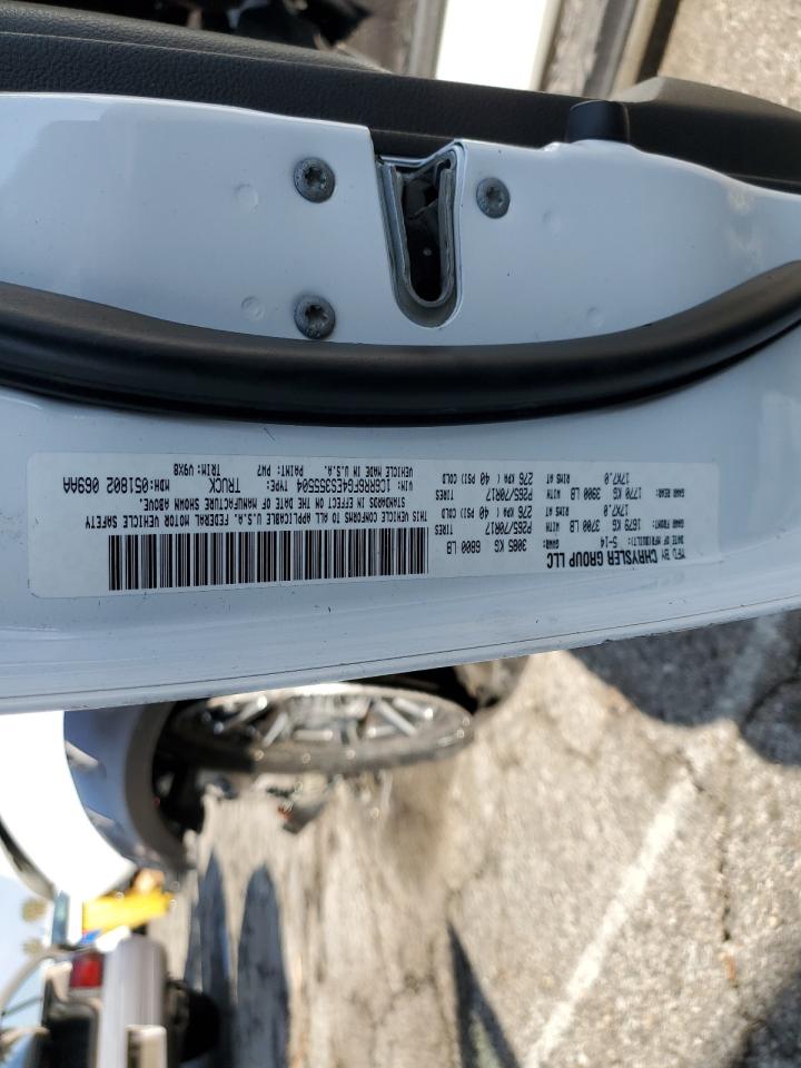 2014 RAM 1500 - Image 12