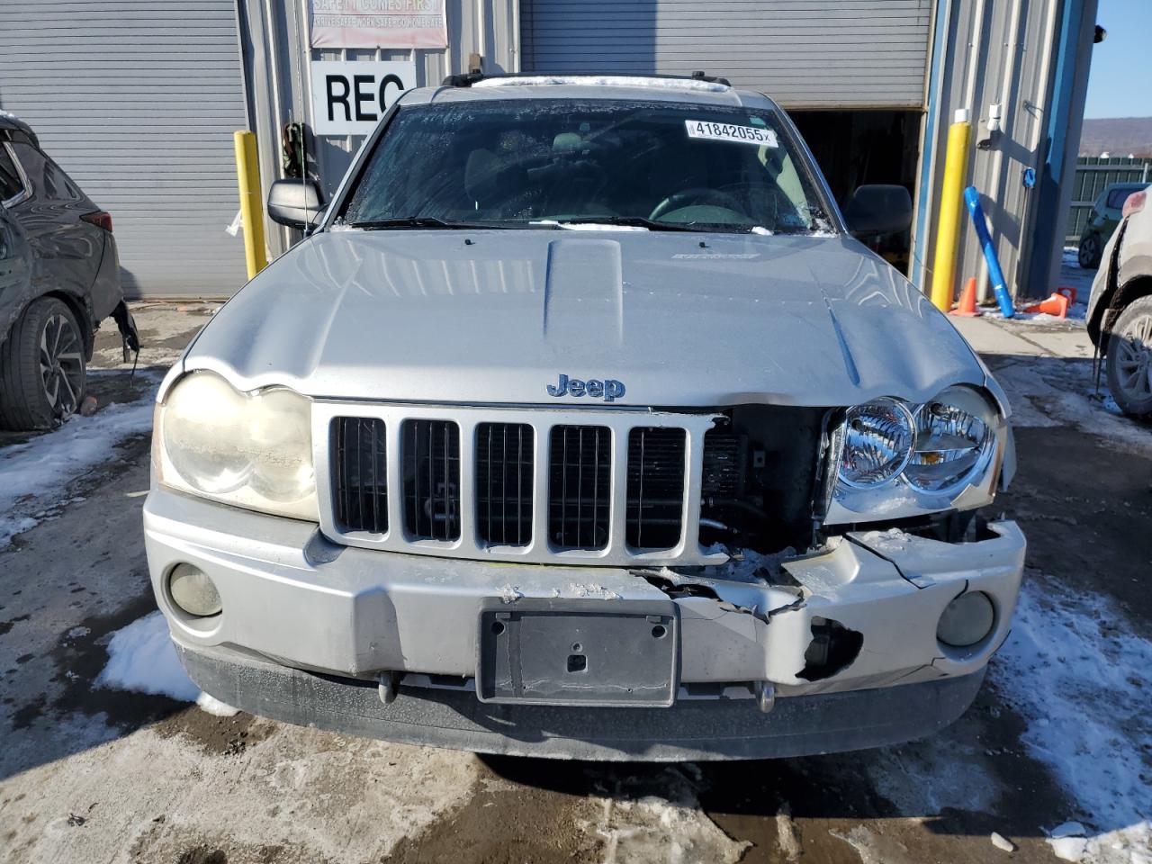 2006 Jeep Grand Cherokee - Image 5