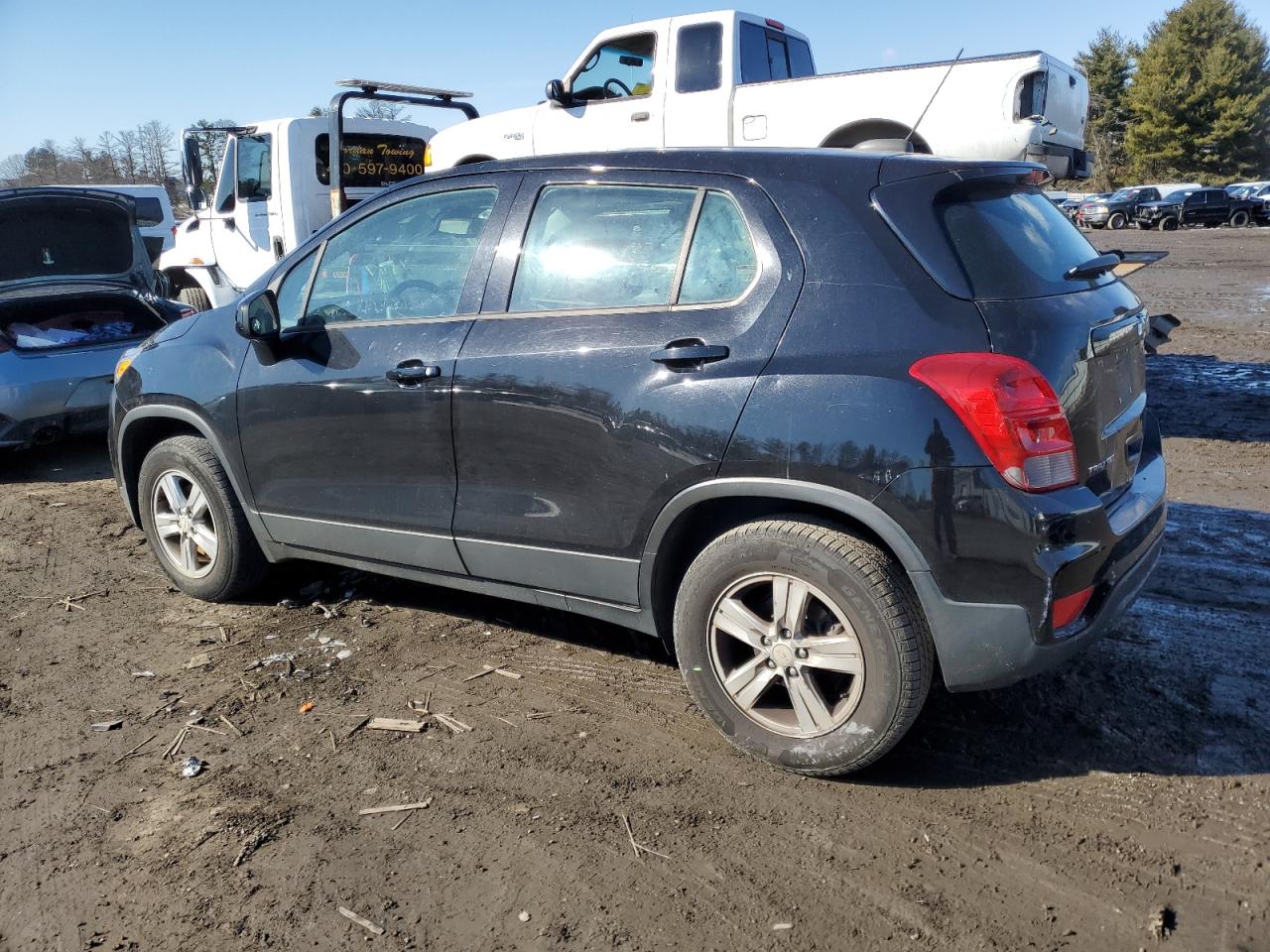 2017 Chevrolet Trax - Image 2