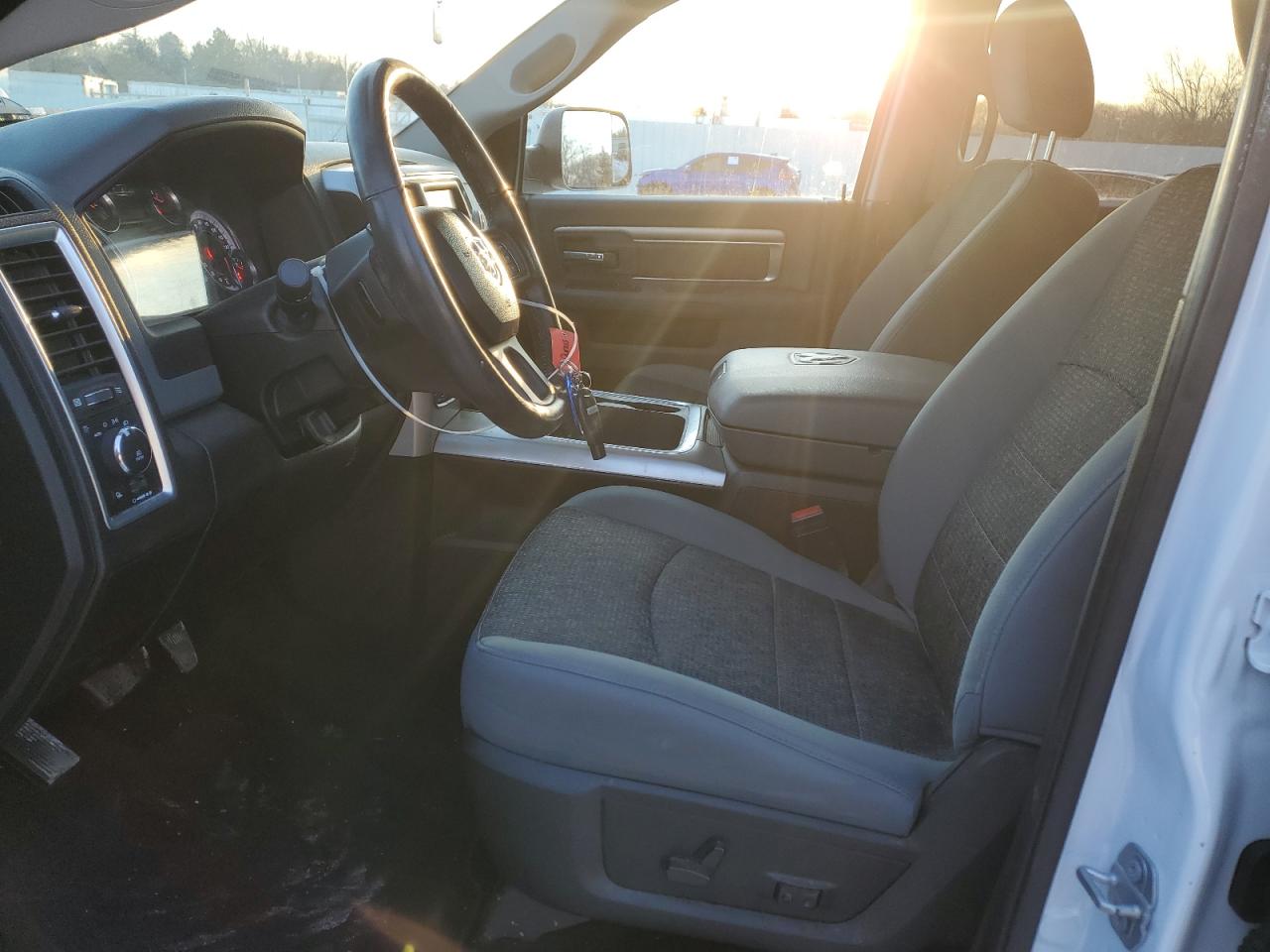 2020 RAM 1500 - Image 7