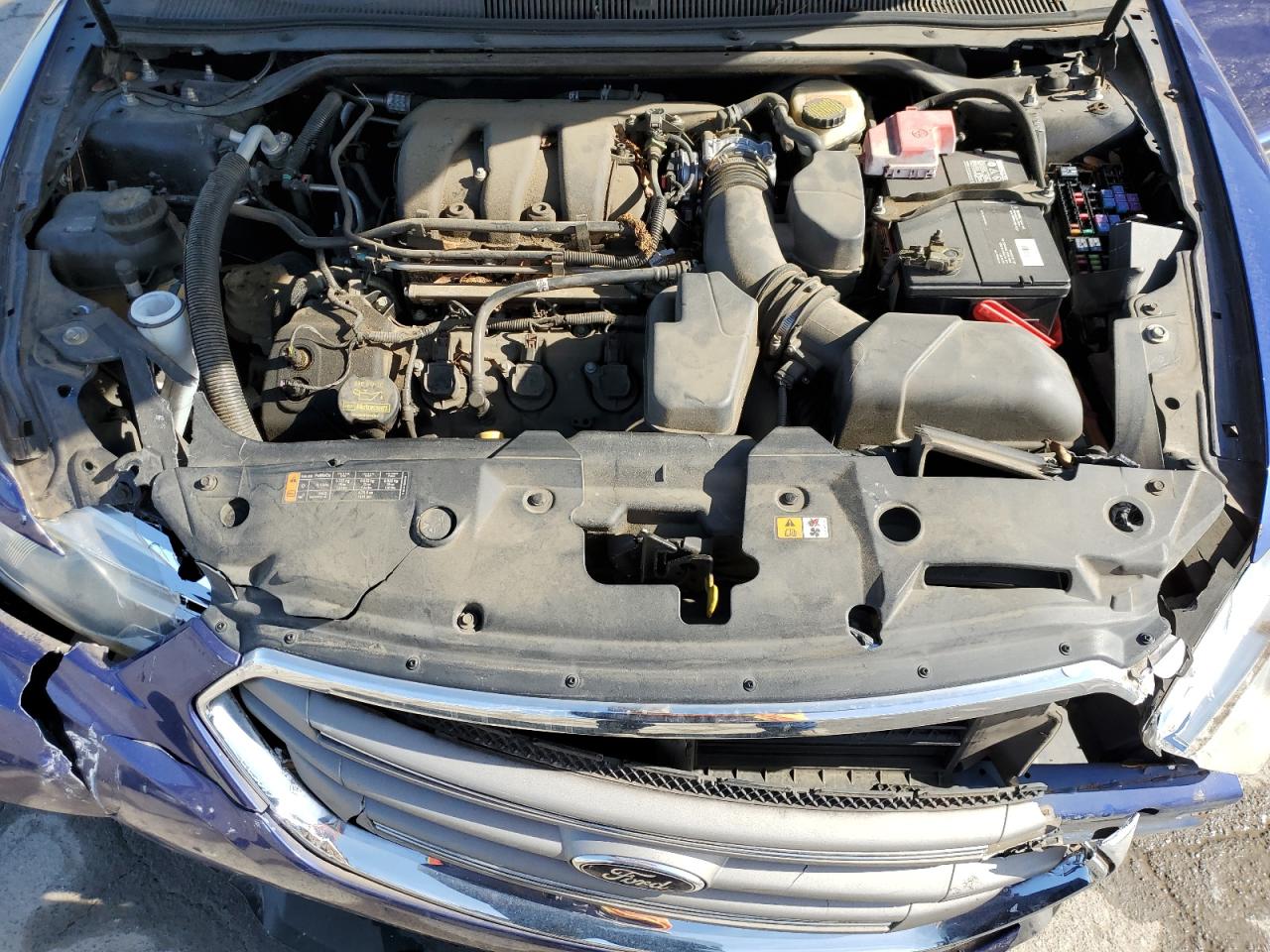 2013 Ford Taurus - Image 11