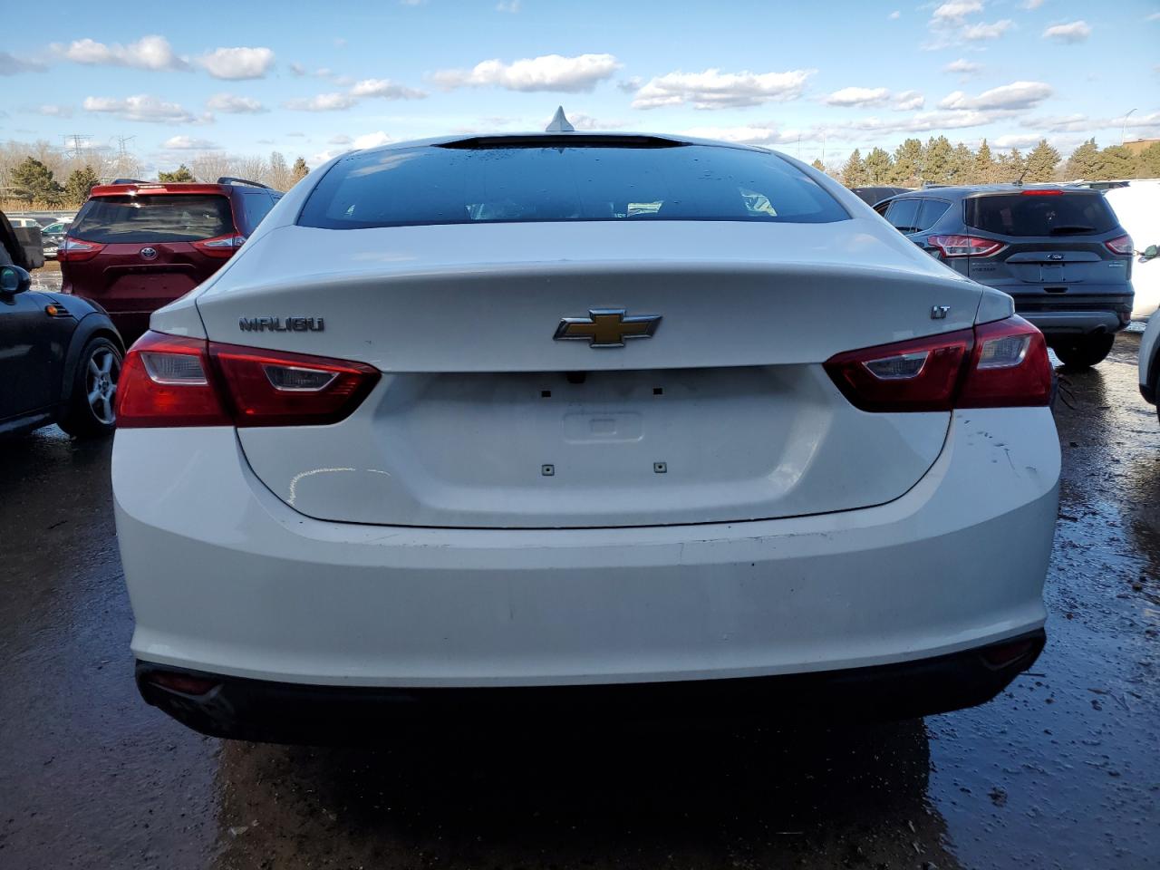 2023 Chevrolet Malibu - Image 6