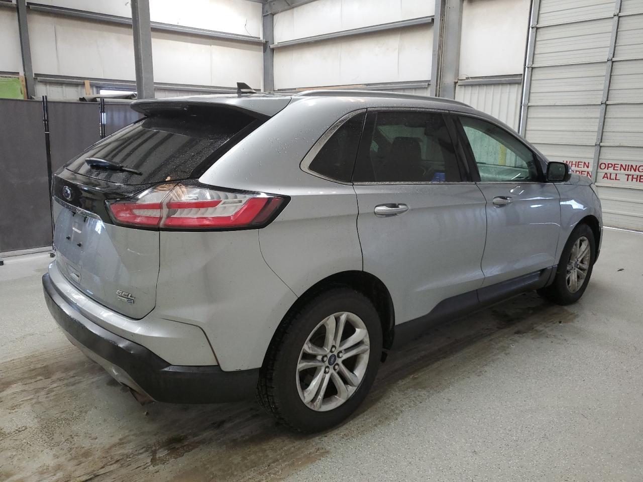 2020 Ford Edge - Image 3
