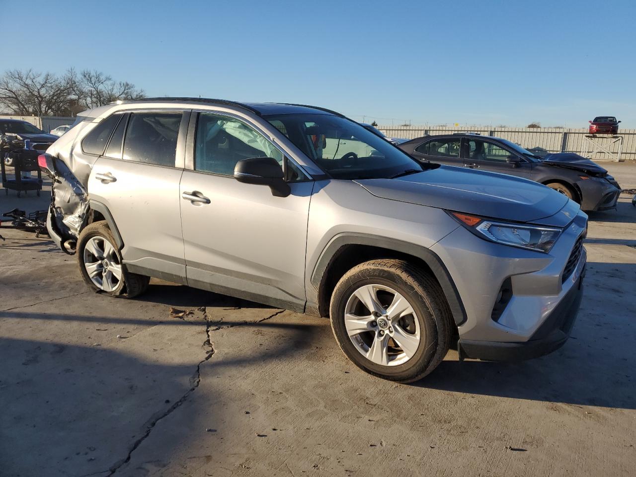 2019 Toyota RAV 4 - Image 4