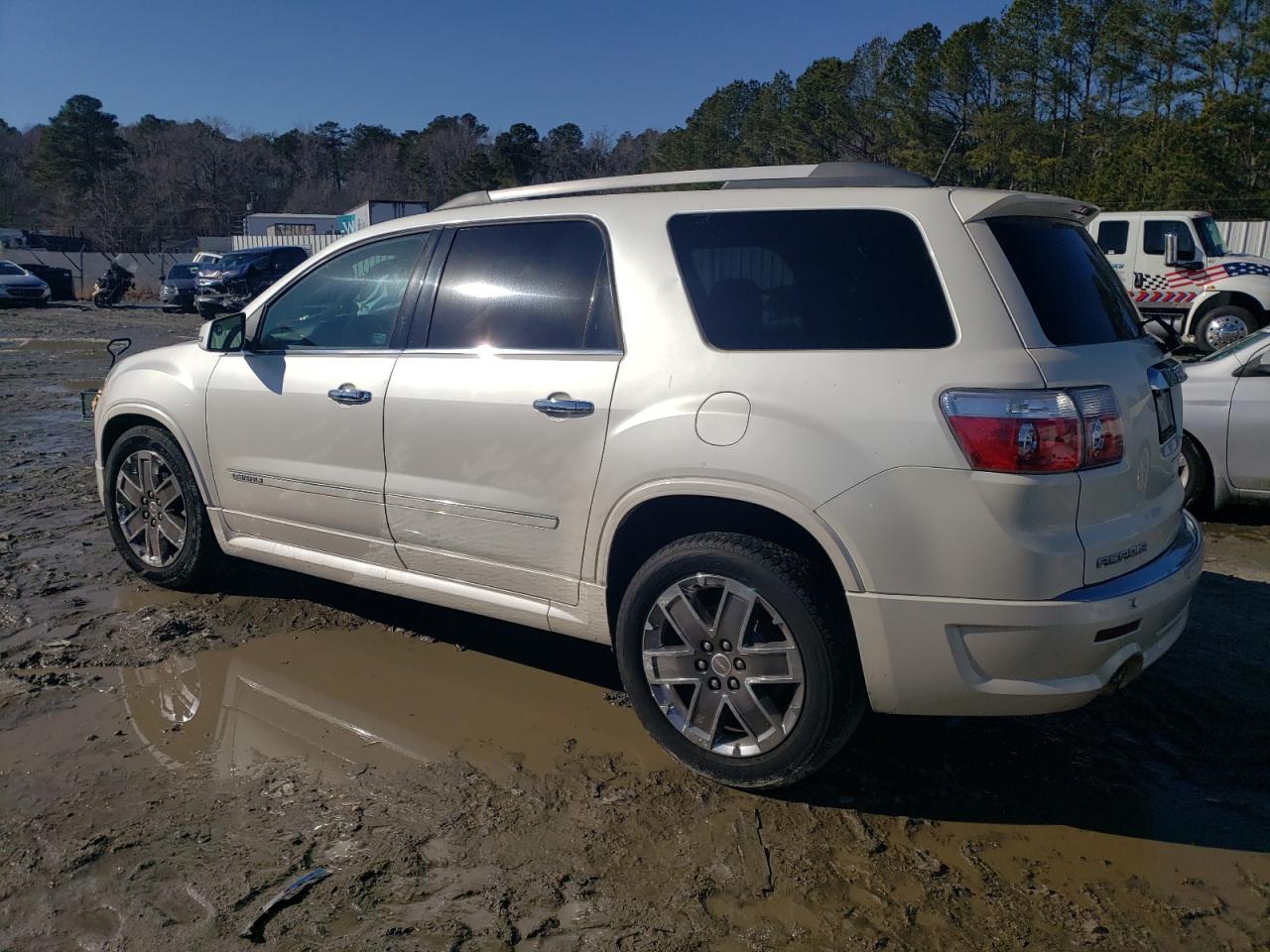 2012 GMC Acadia - Image 2