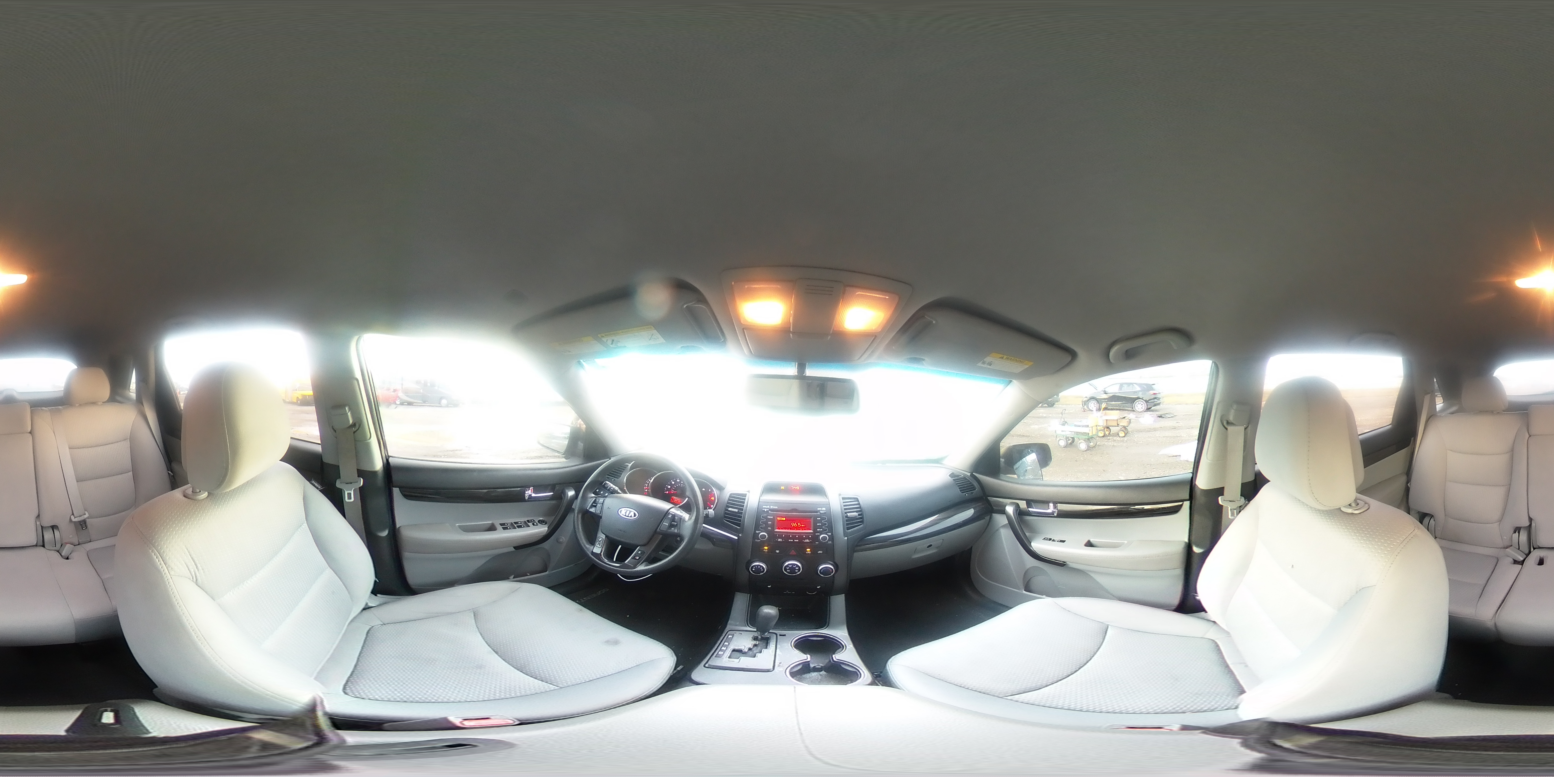 2012 Kia Sorento - Image 13