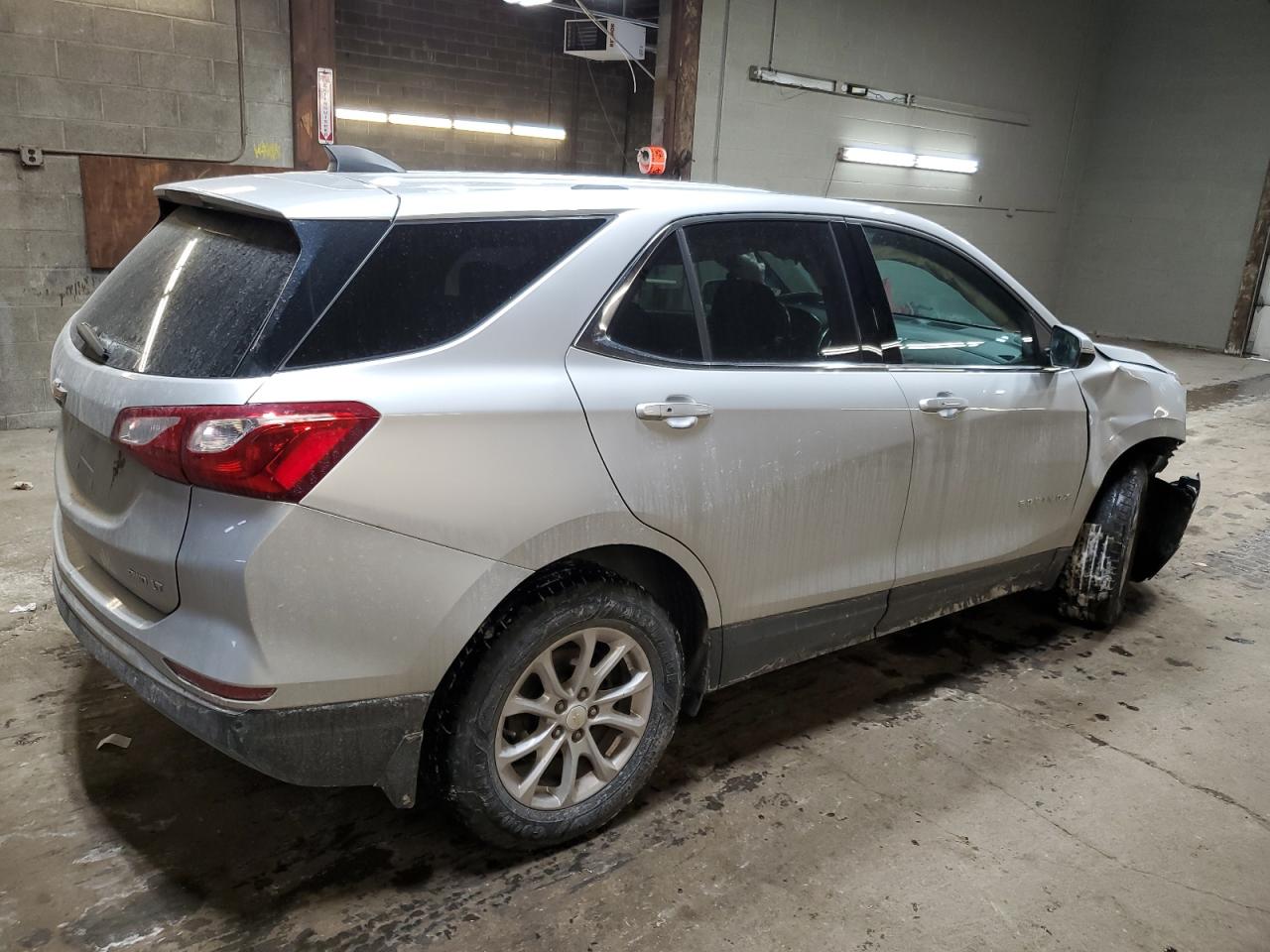 2019 Chevrolet Equinox - Image 3