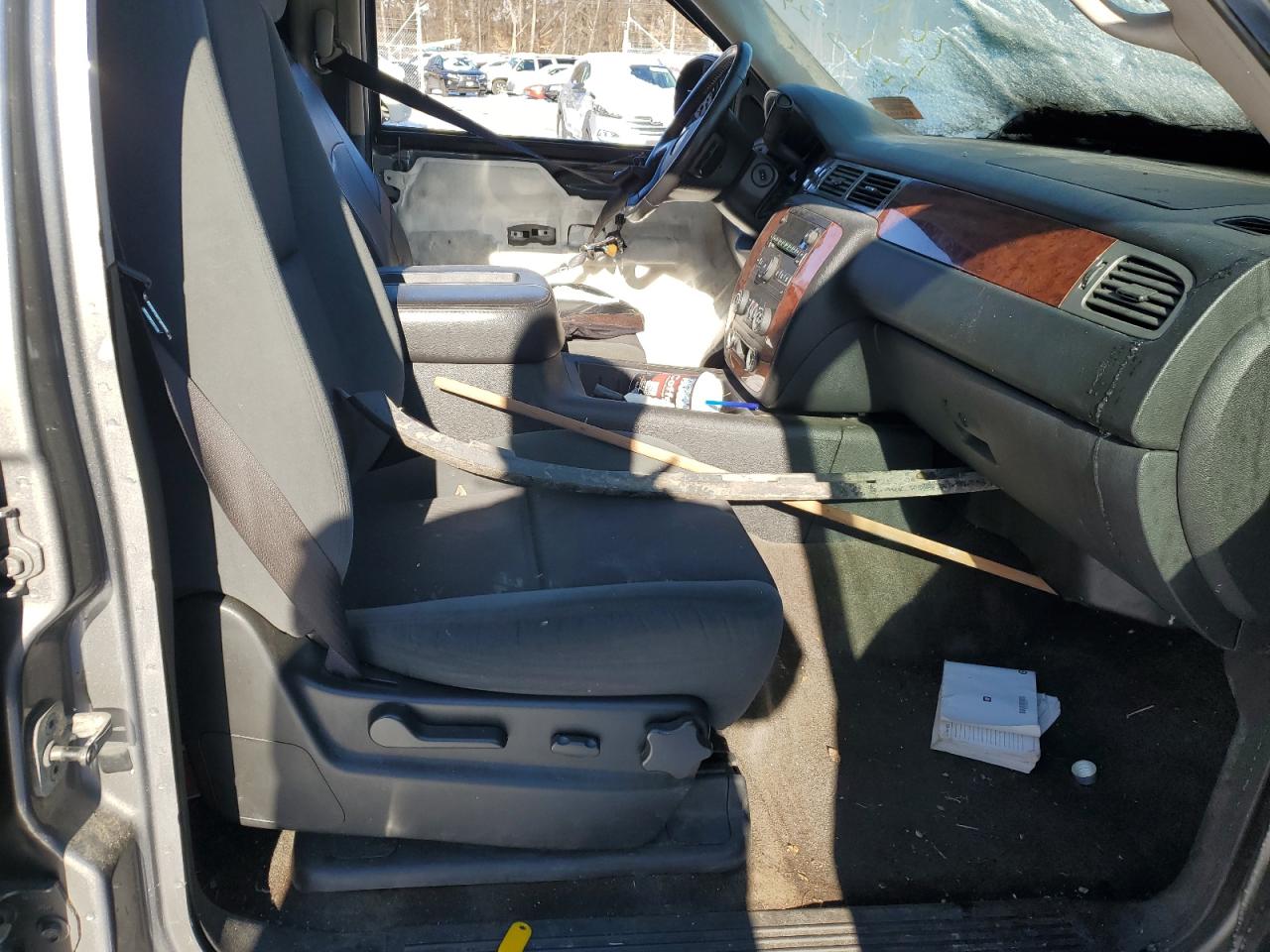 2009 Chevrolet Suburban - Image 7