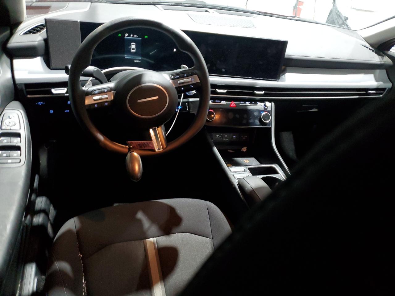 2024 Hyundai Sonata - Image 8