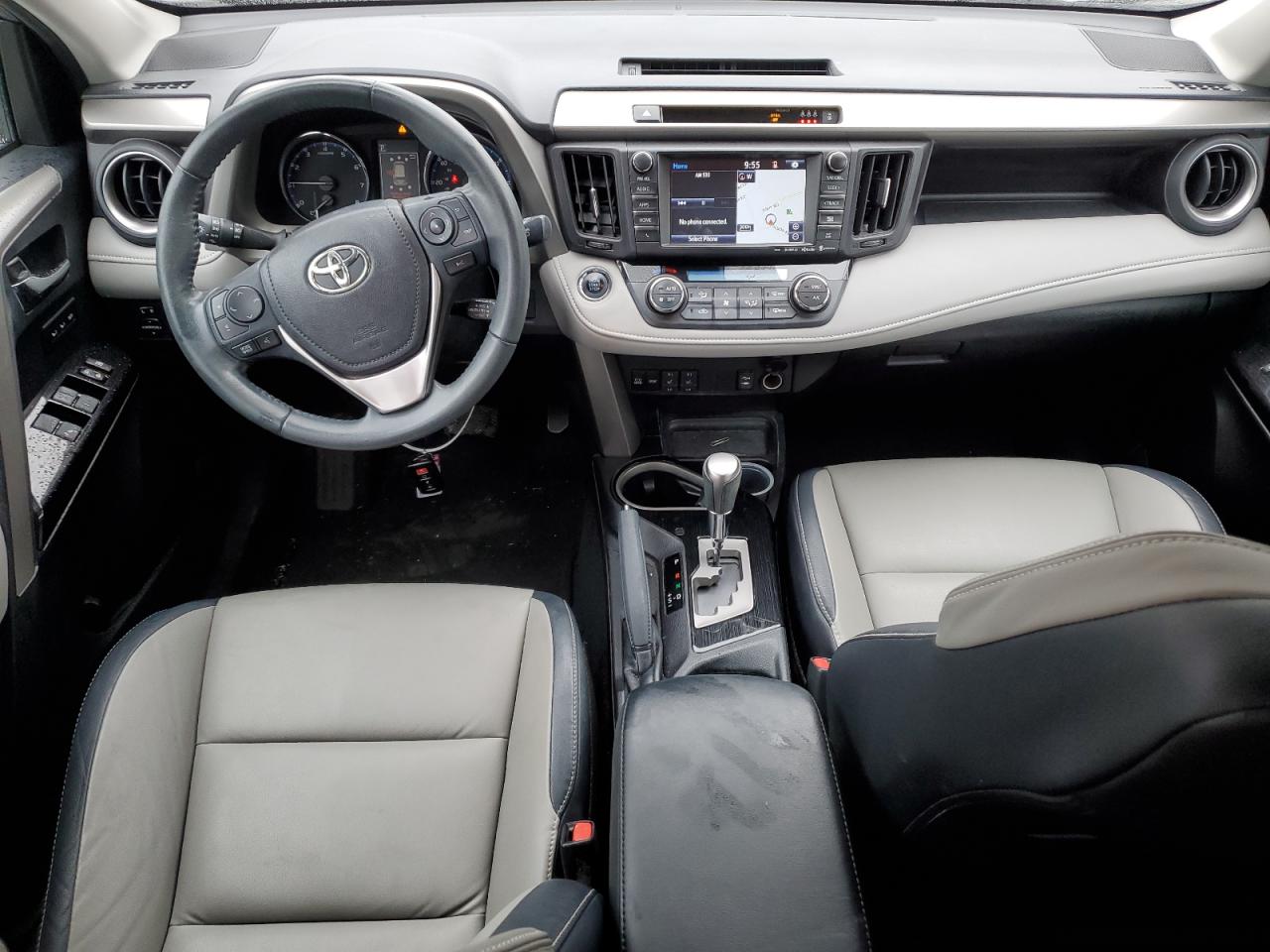 2017 Toyota RAV 4 - Image 8