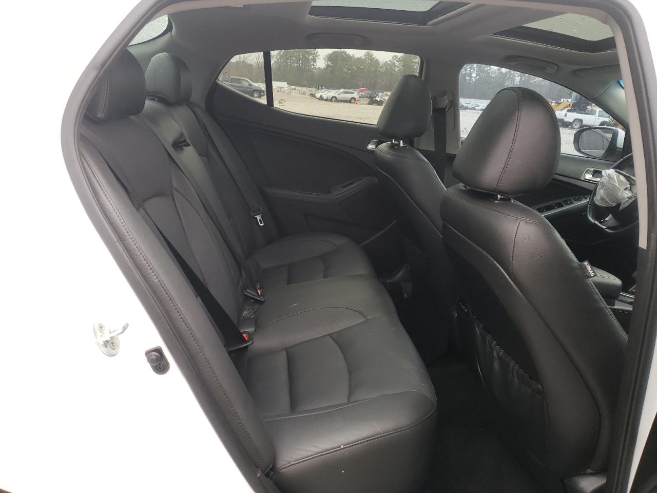 2015 Kia Optima - Image 10