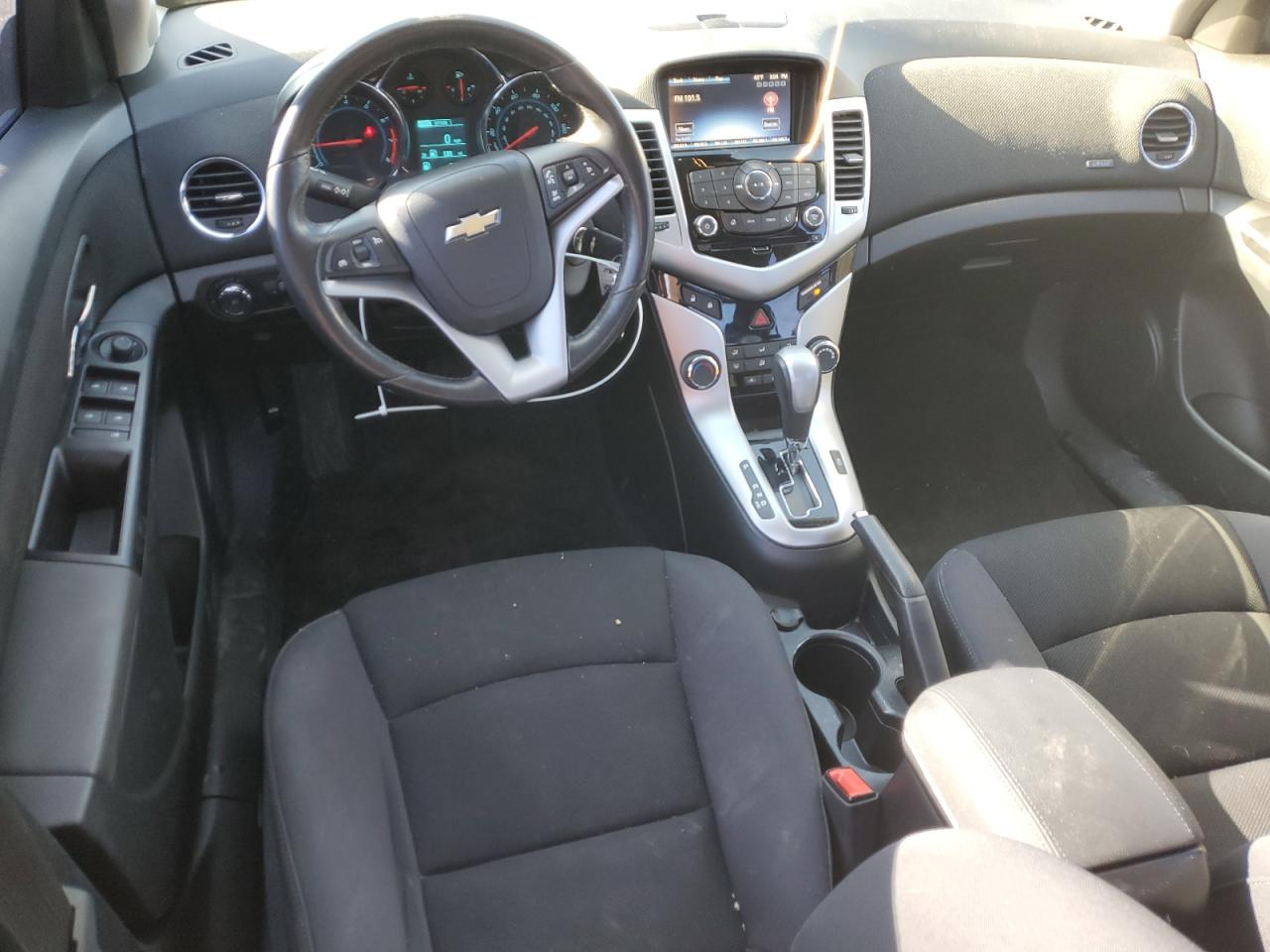 2014 Chevrolet Cruze - Image 8