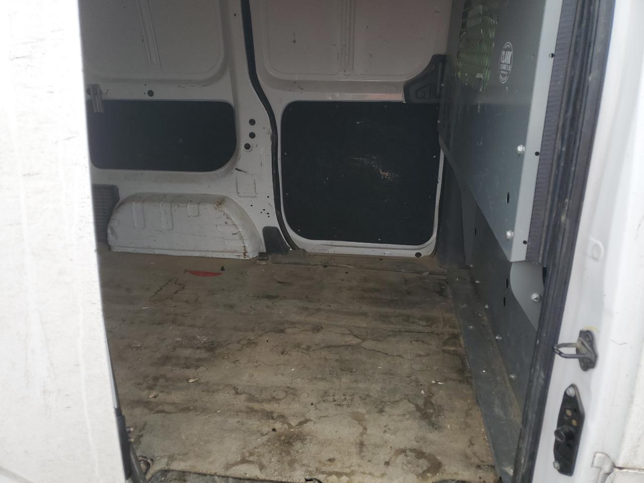 2015 Nissan NV - Image 11