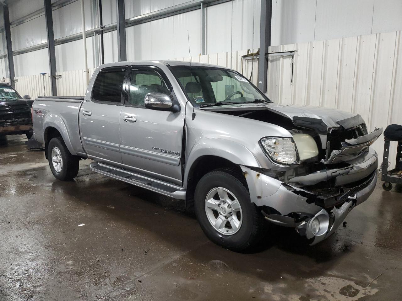 2004 Toyota Tundra - Image 4