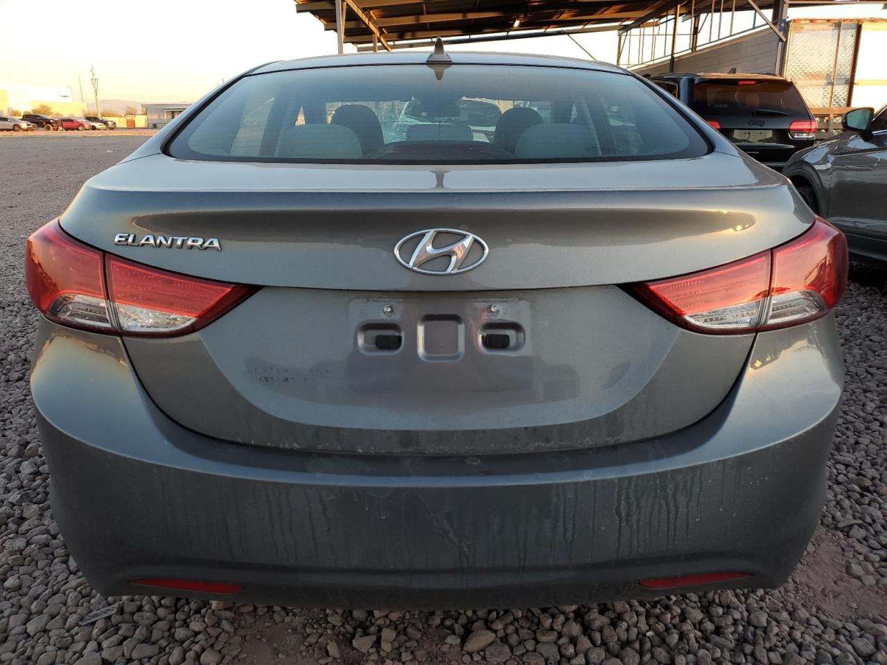 2012 Hyundai Elantra - Image 6
