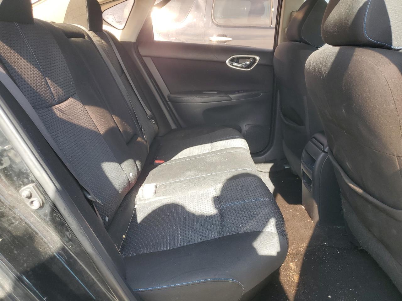 2016 Nissan Sentra - Image 10