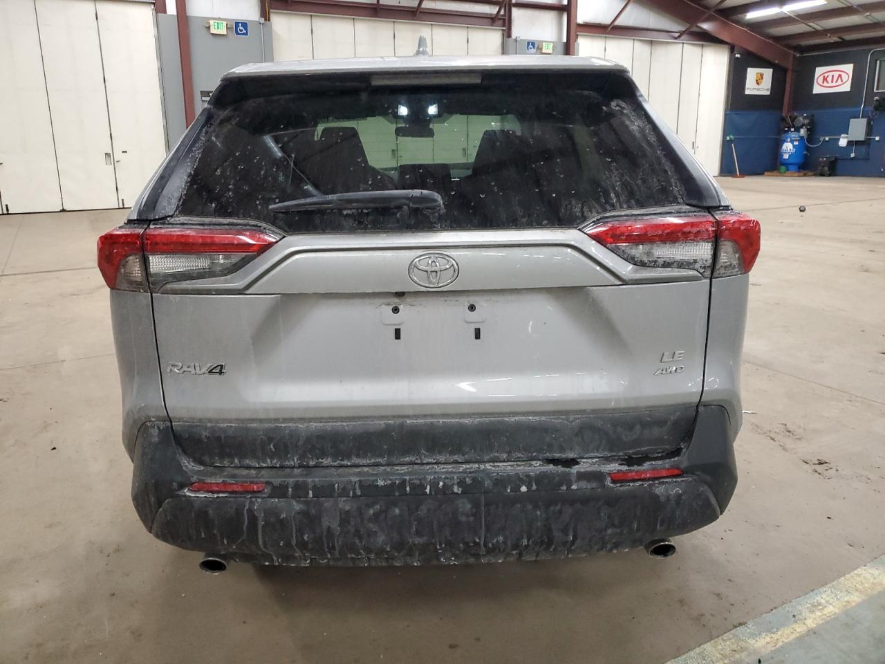 2023 Toyota RAV 4 - Image 6