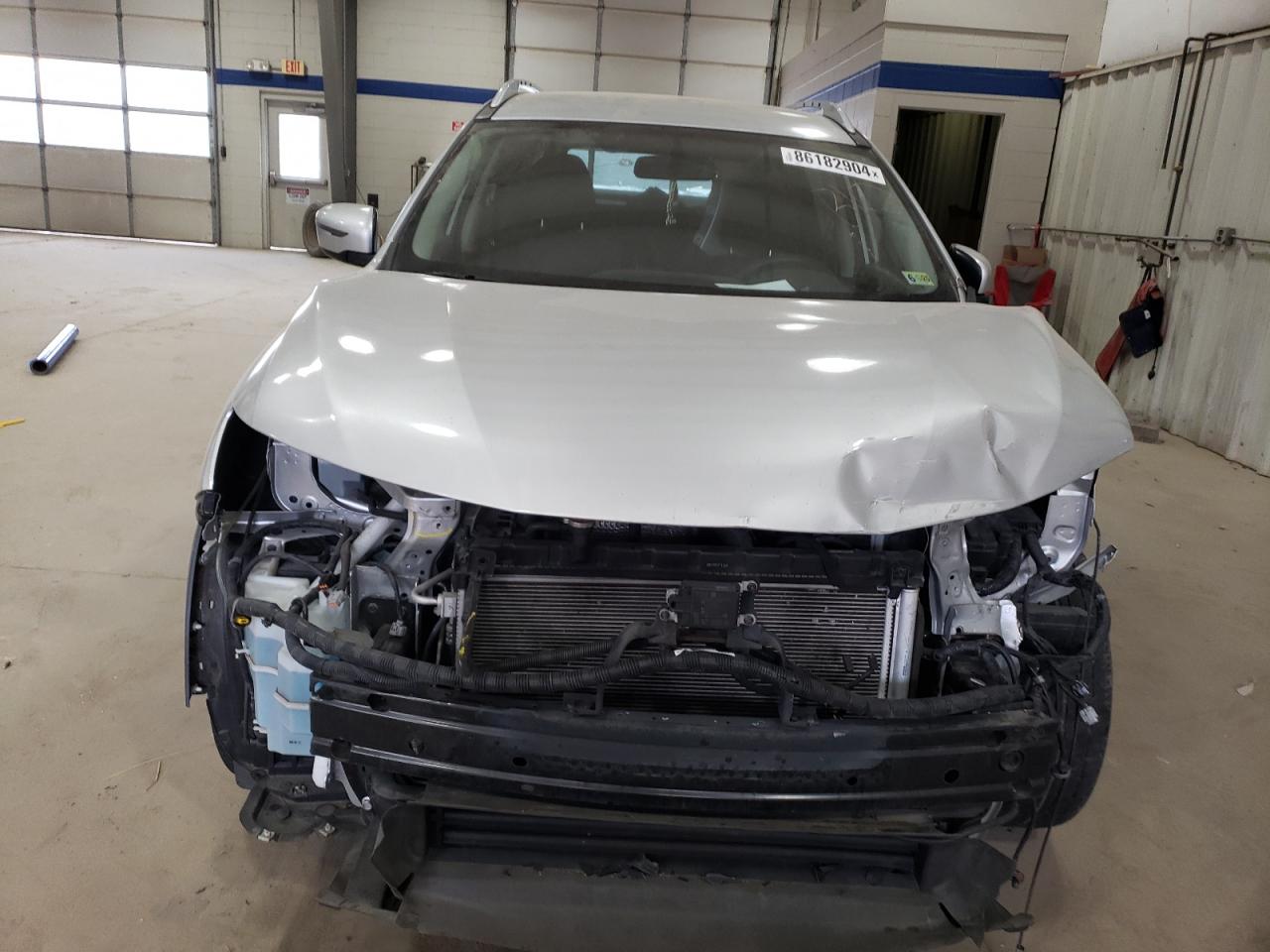 KNMAT2MT3JP614044 Nissan Rogue 2018. Фото: 4