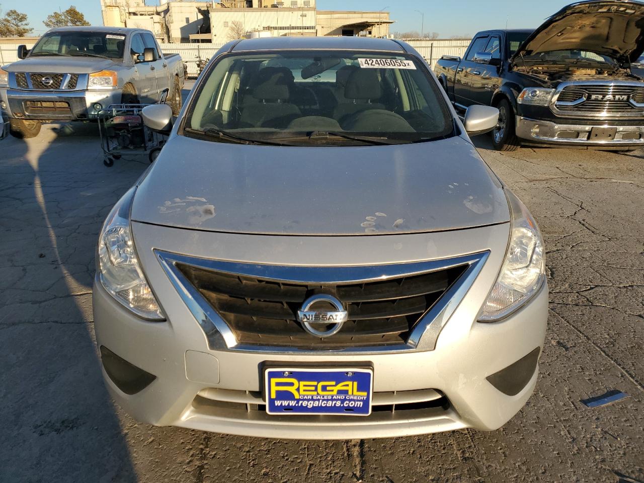 2019 Nissan Versa - Image 5