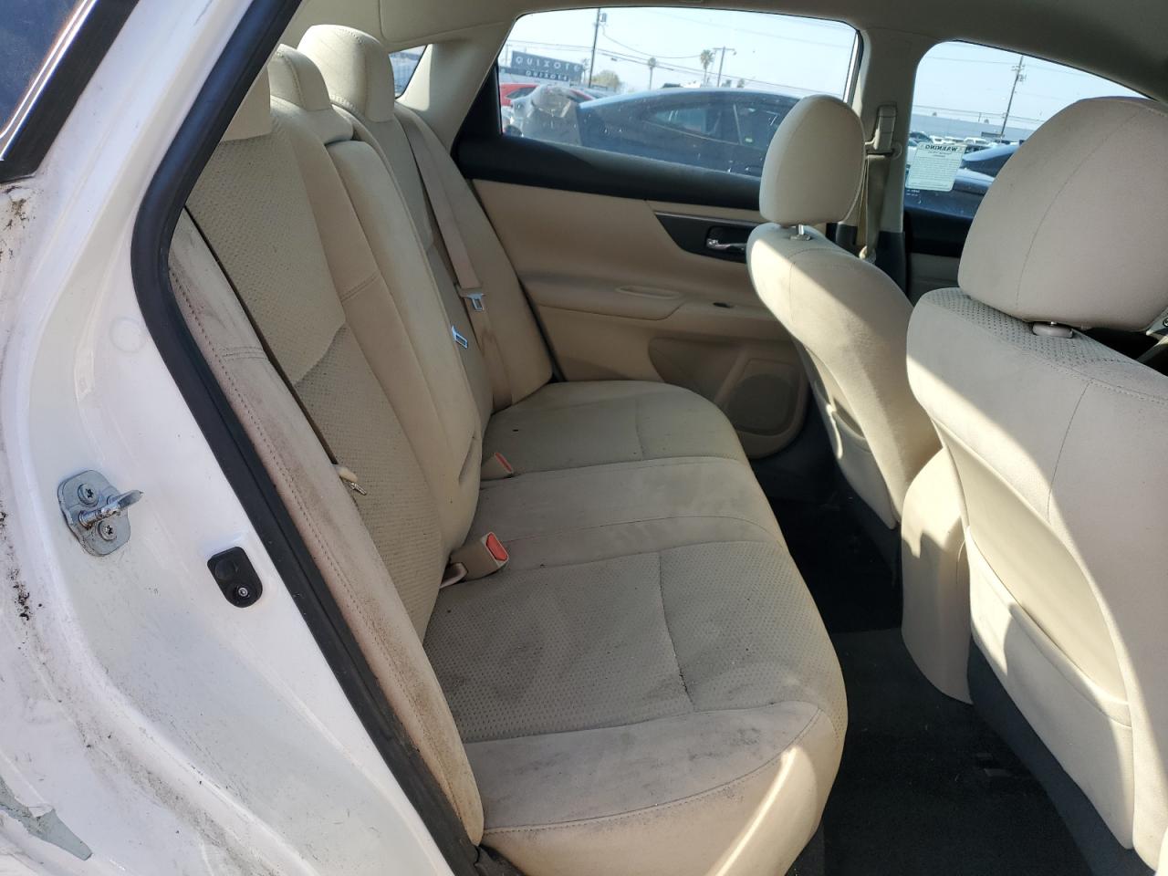 2015 Nissan Altima - Image 11