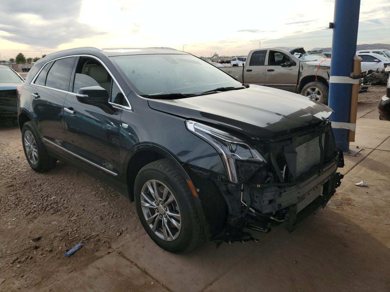 VIN 1GYKNCRS9MZ222905 2021 CADILLAC XT5 no.4