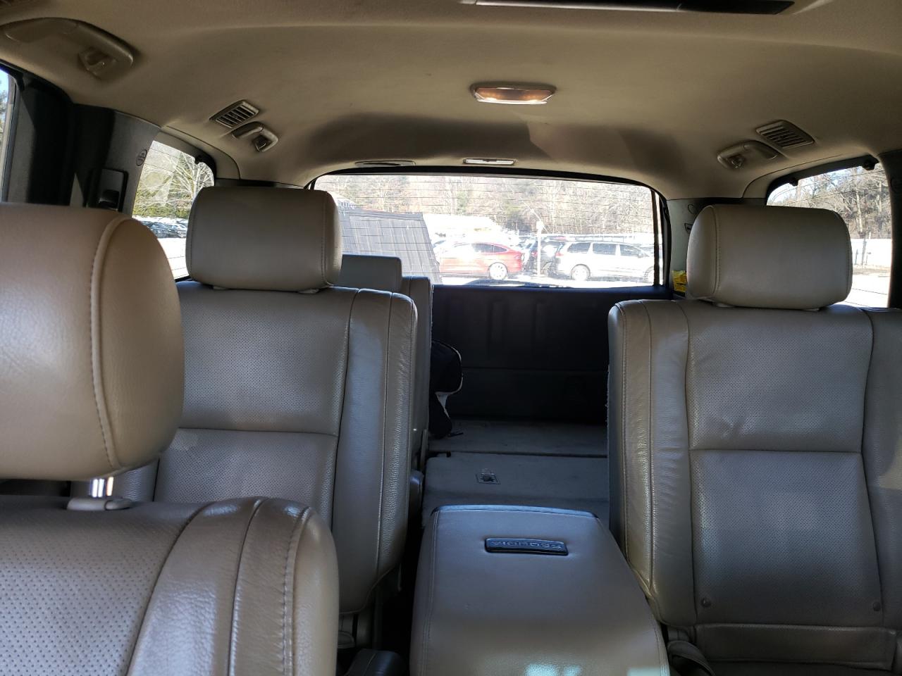 2010 Toyota Sequoia - Image 10