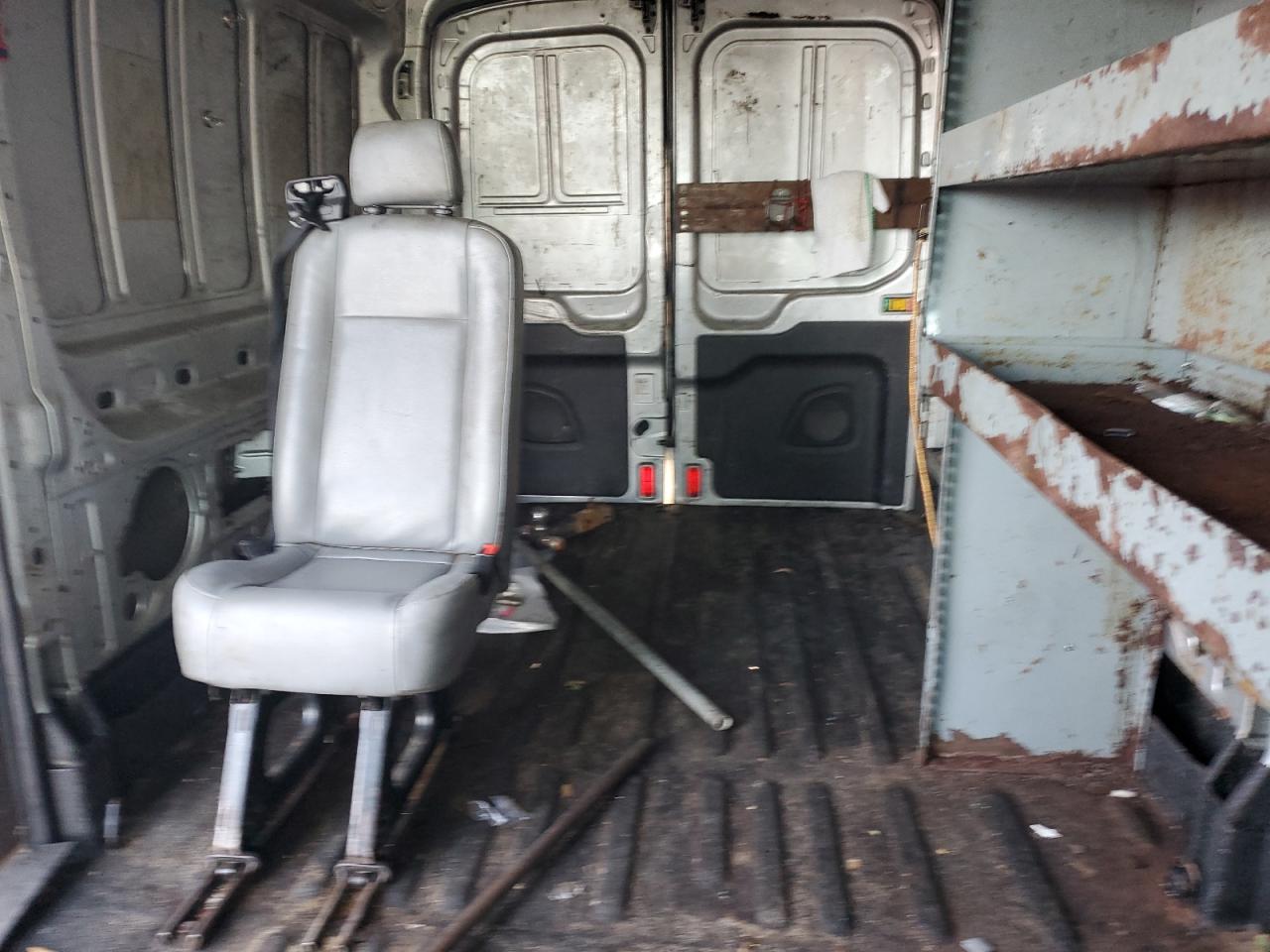 2015 Ford Transit - Image 10