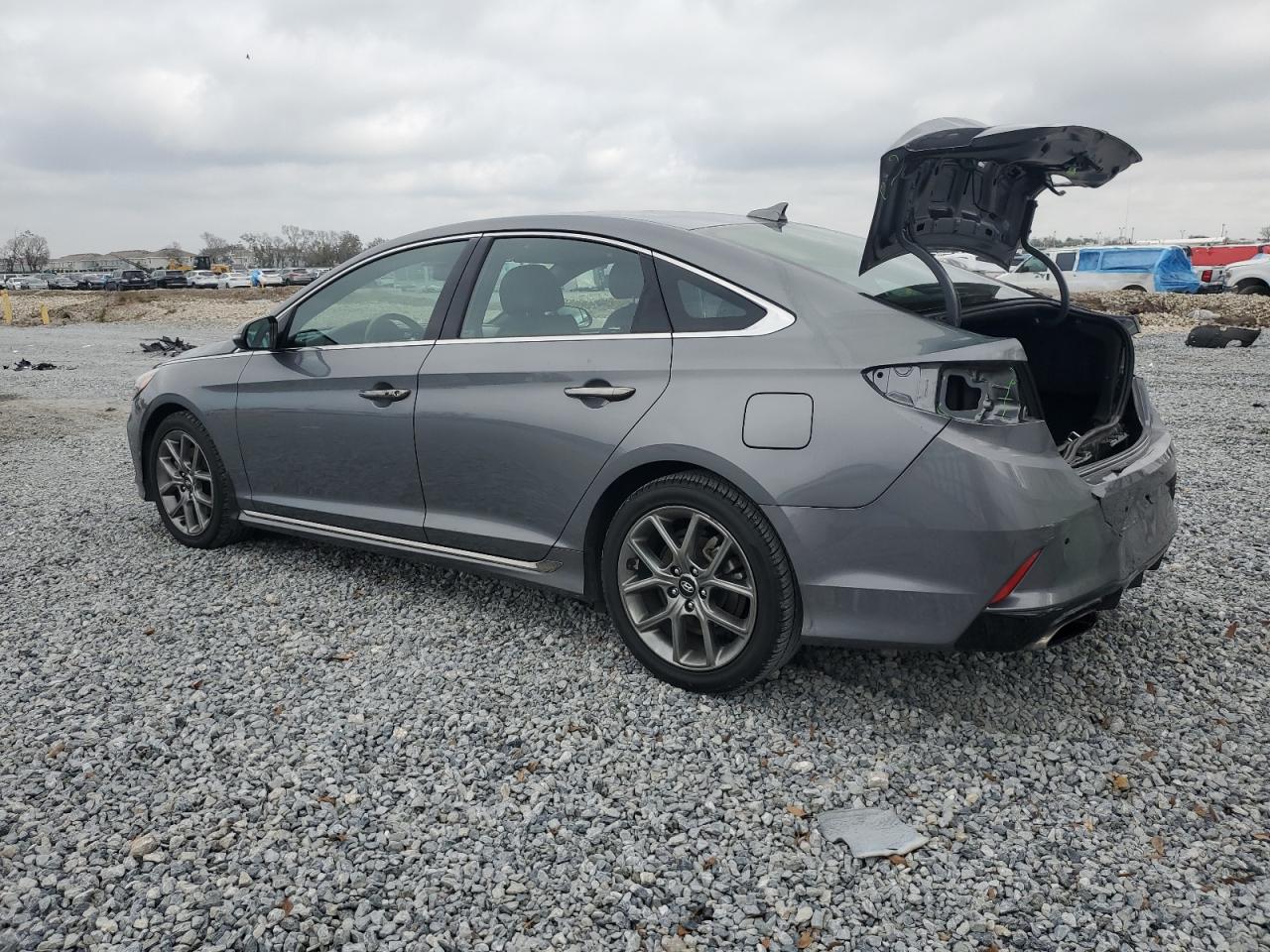2018 Hyundai Sonata - Image 2