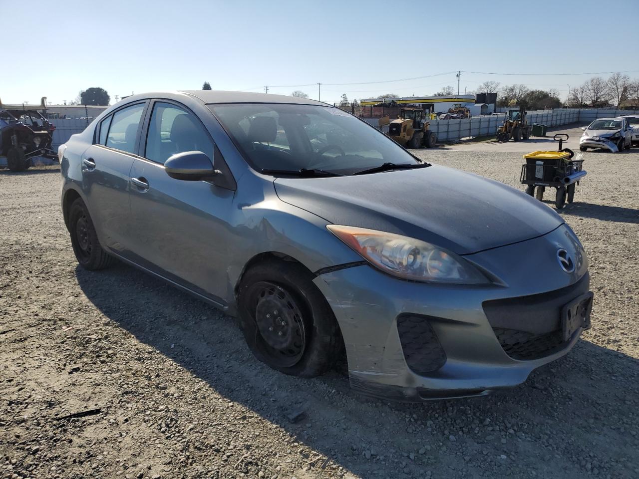 2013 Mazda 3 - Image 4