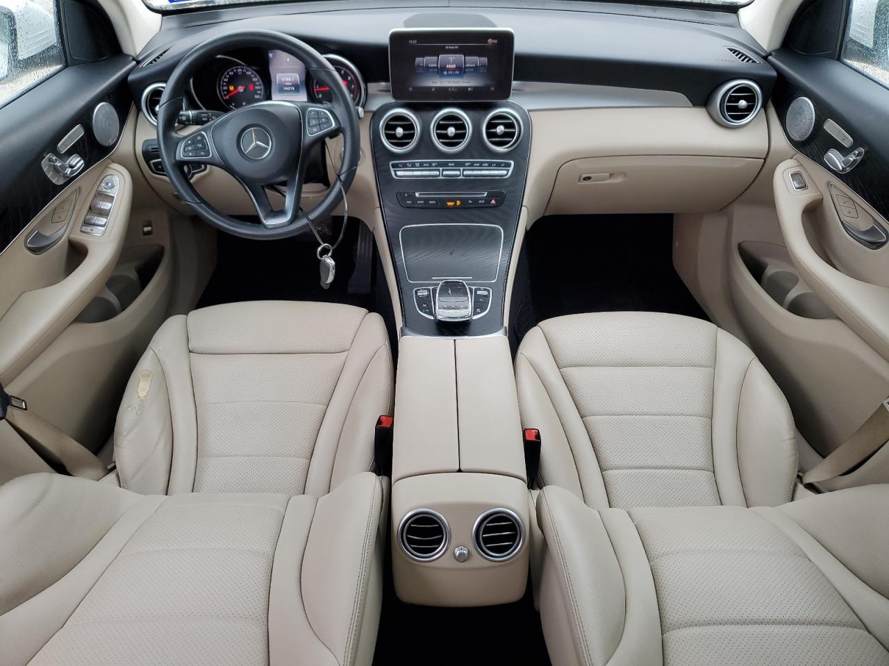 2017 Mercedes-Benz GLC - Image 8