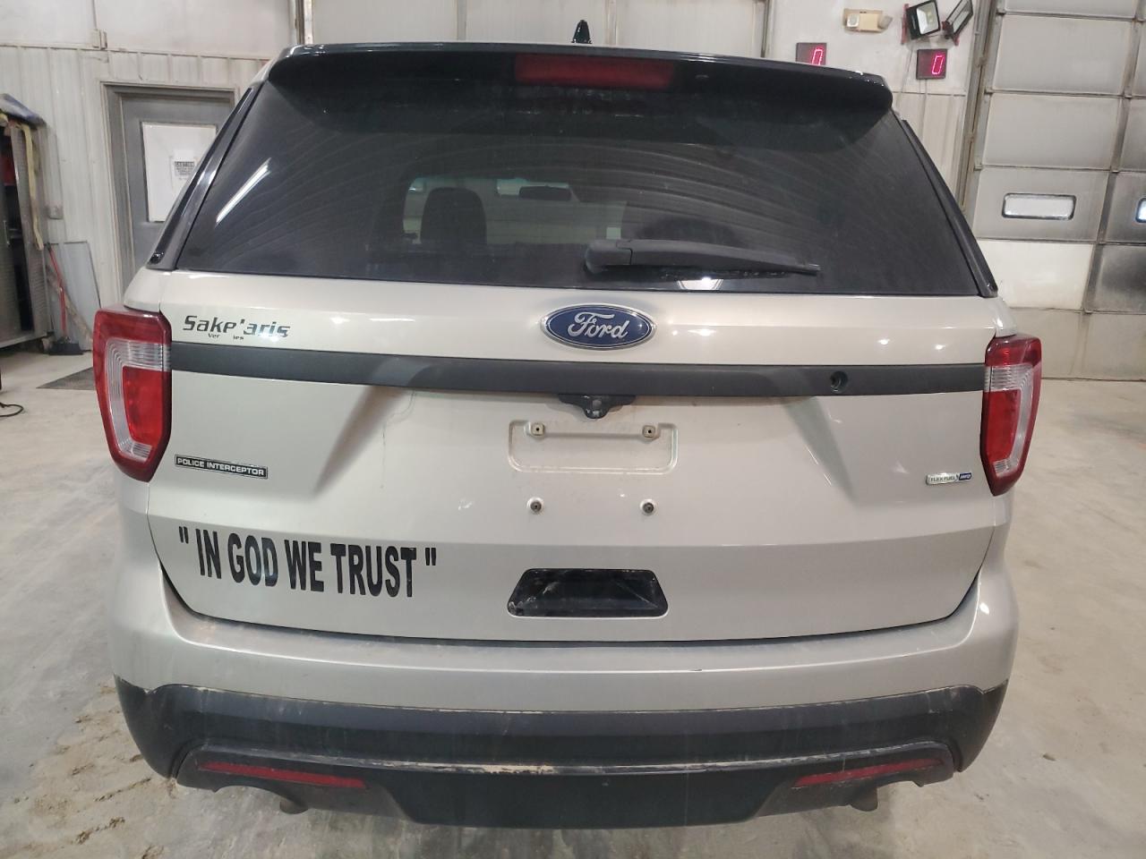 2017 Ford Explorer - Image 6