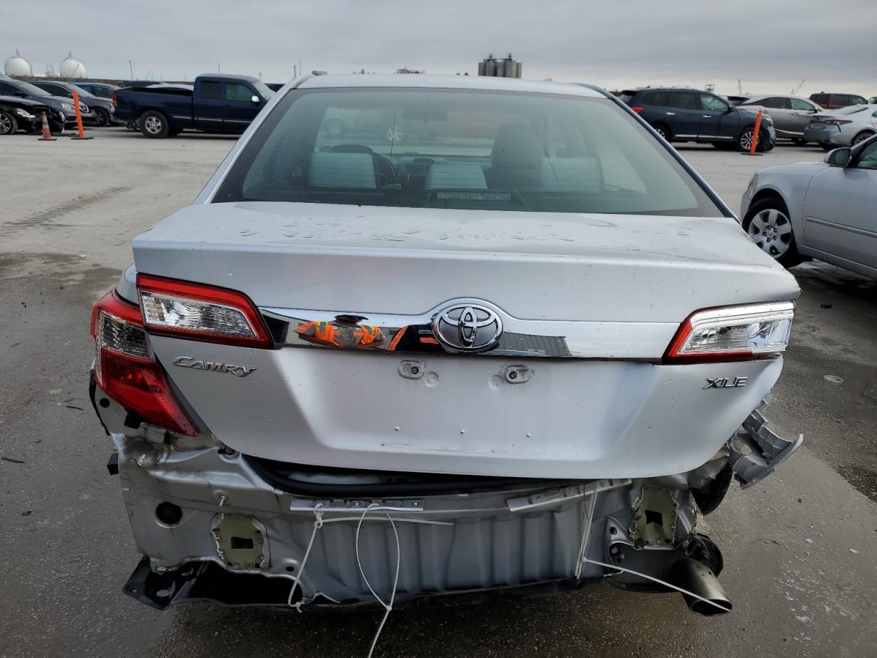 2014 Toyota Camry - Image 6