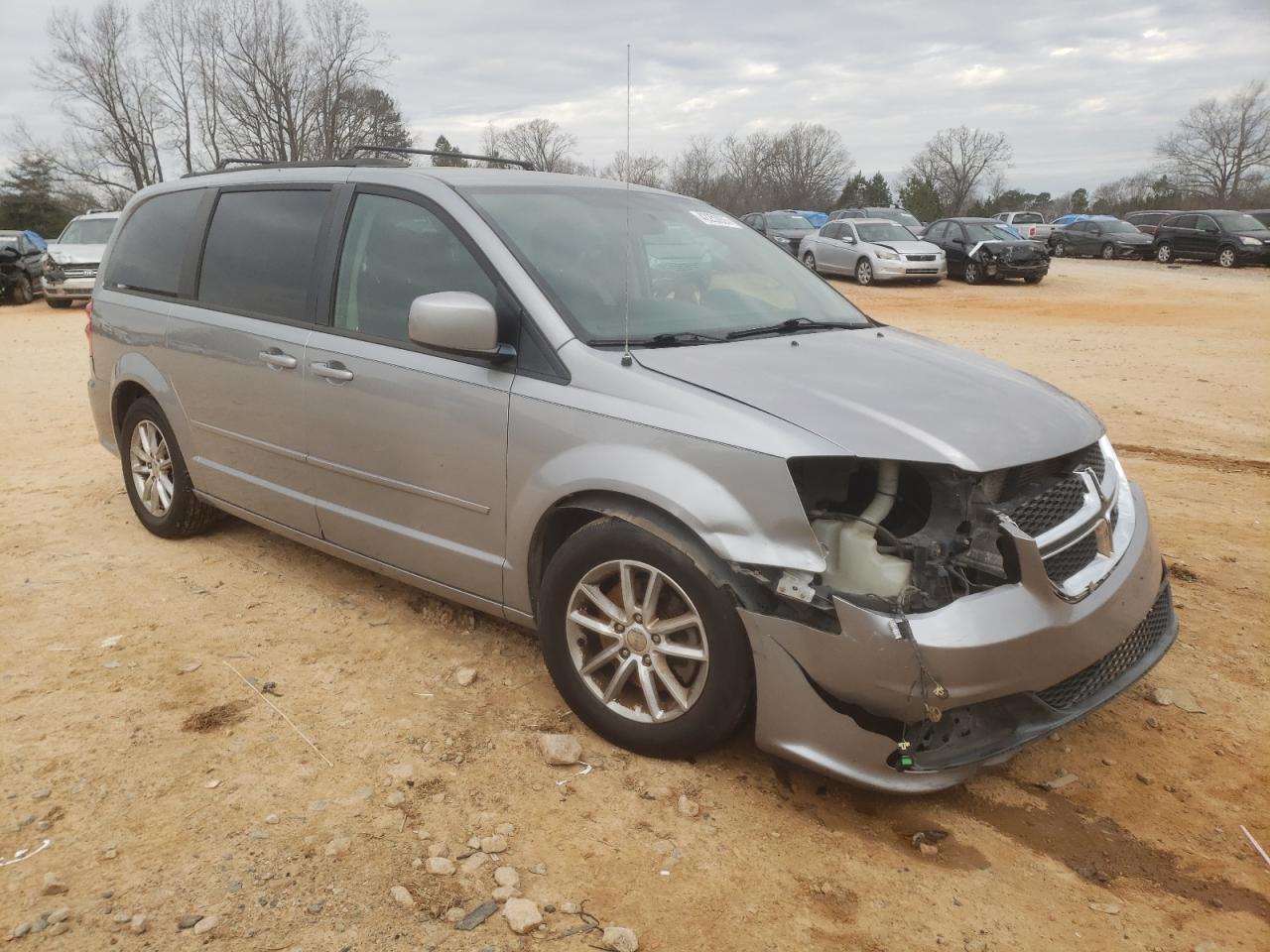 2015 Dodge Caravan - Image 4