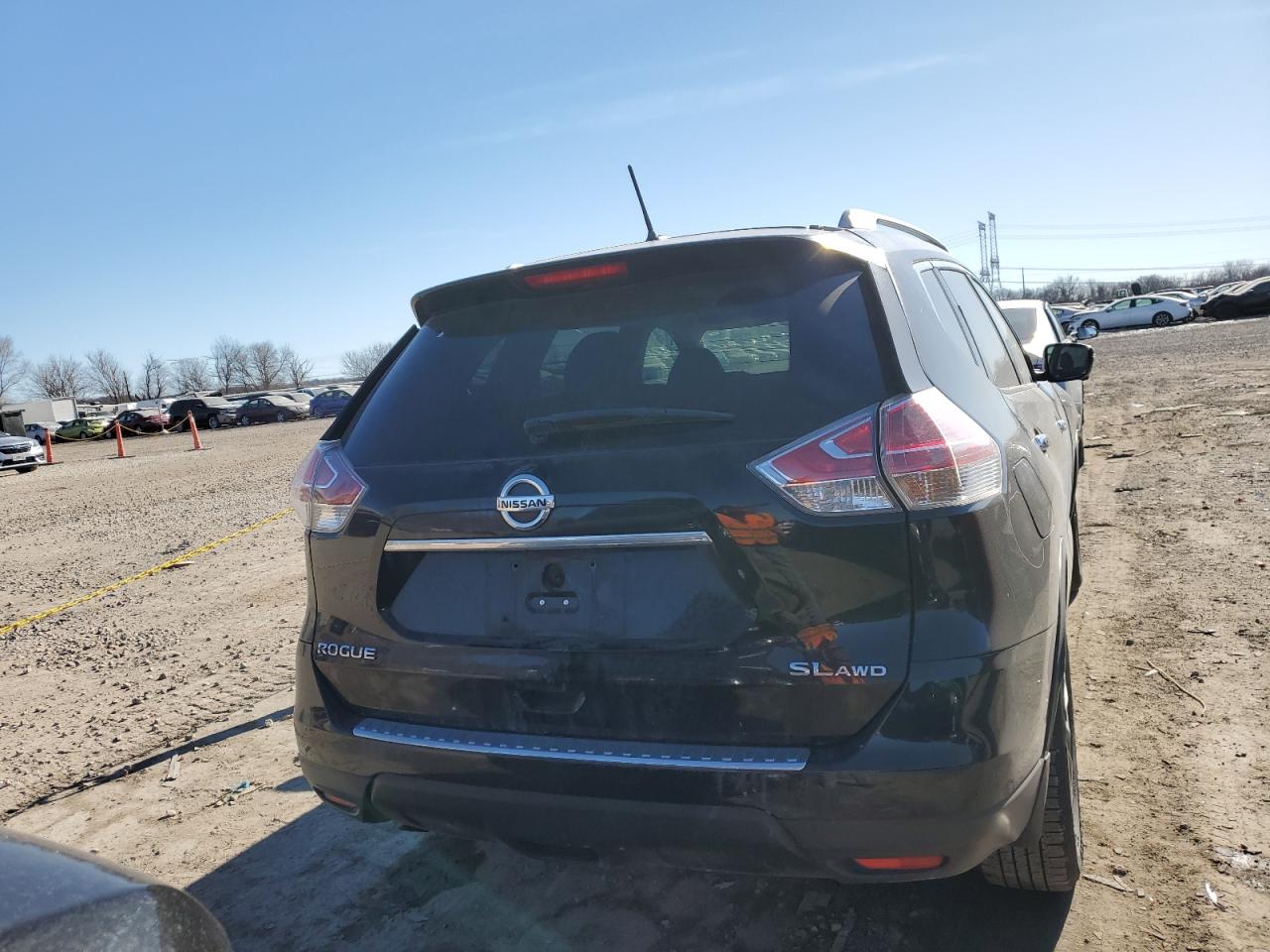 2015 Nissan Rogue - Image 6