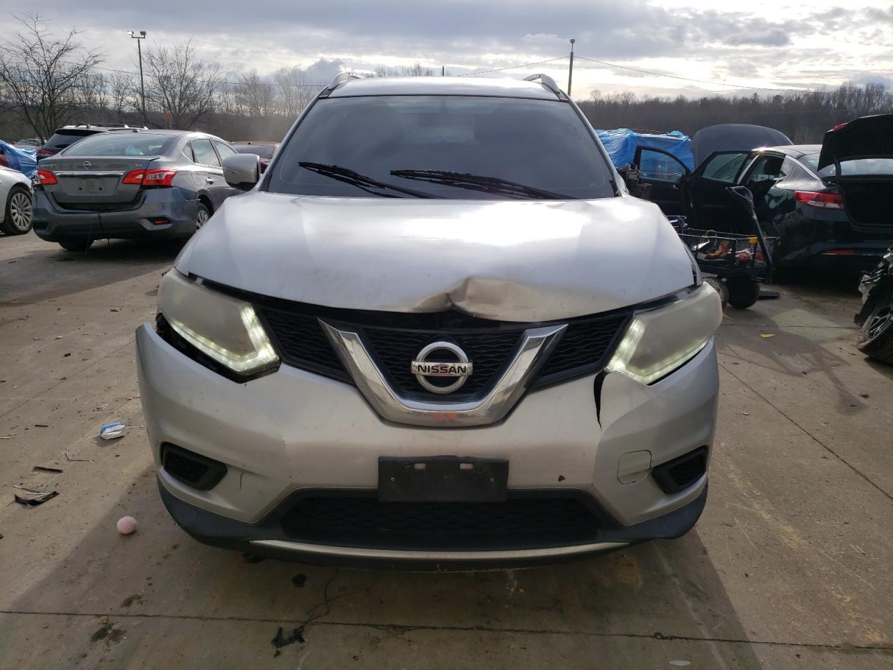 2015 Nissan Rogue - Image 5
