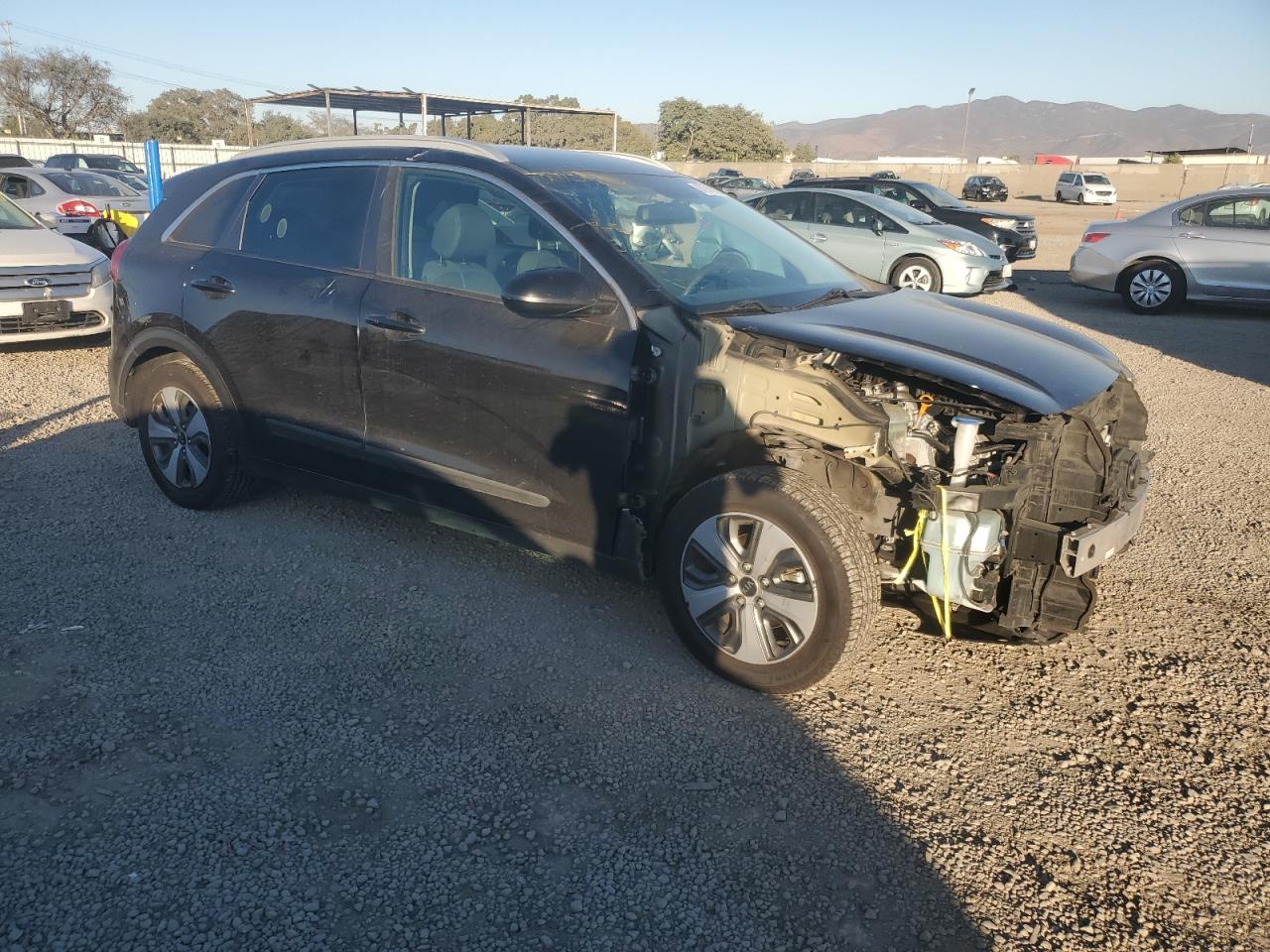 VIN KNDCB3LC1J5162285 2018 KIA NIRO no.4