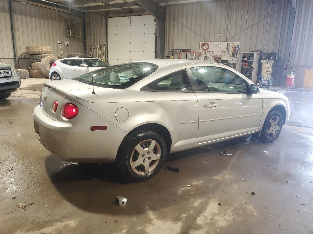2007 Chevrolet Cobalt - Image 3