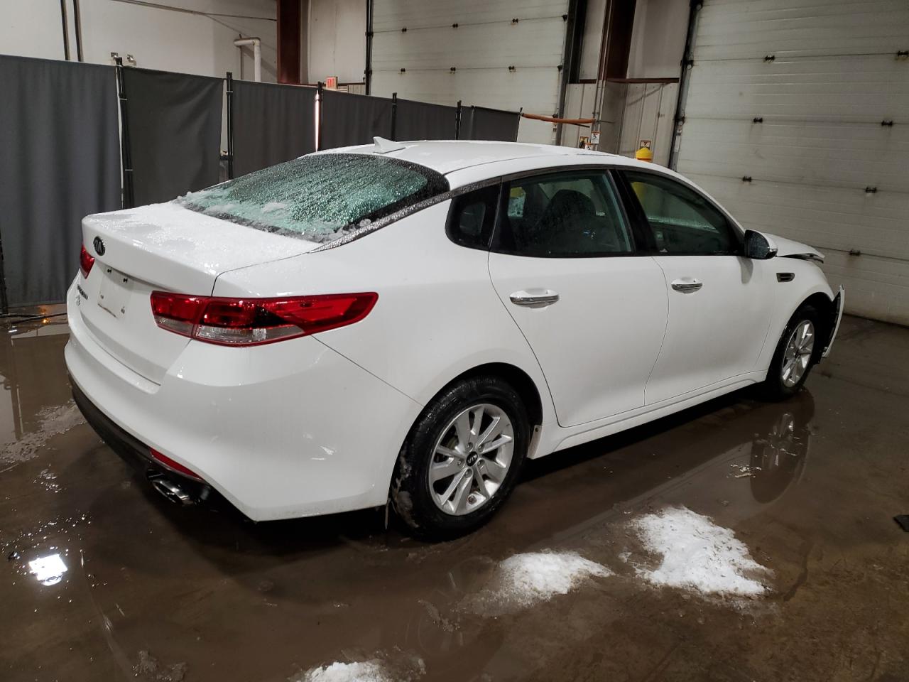 2016 Kia Optima - Image 3