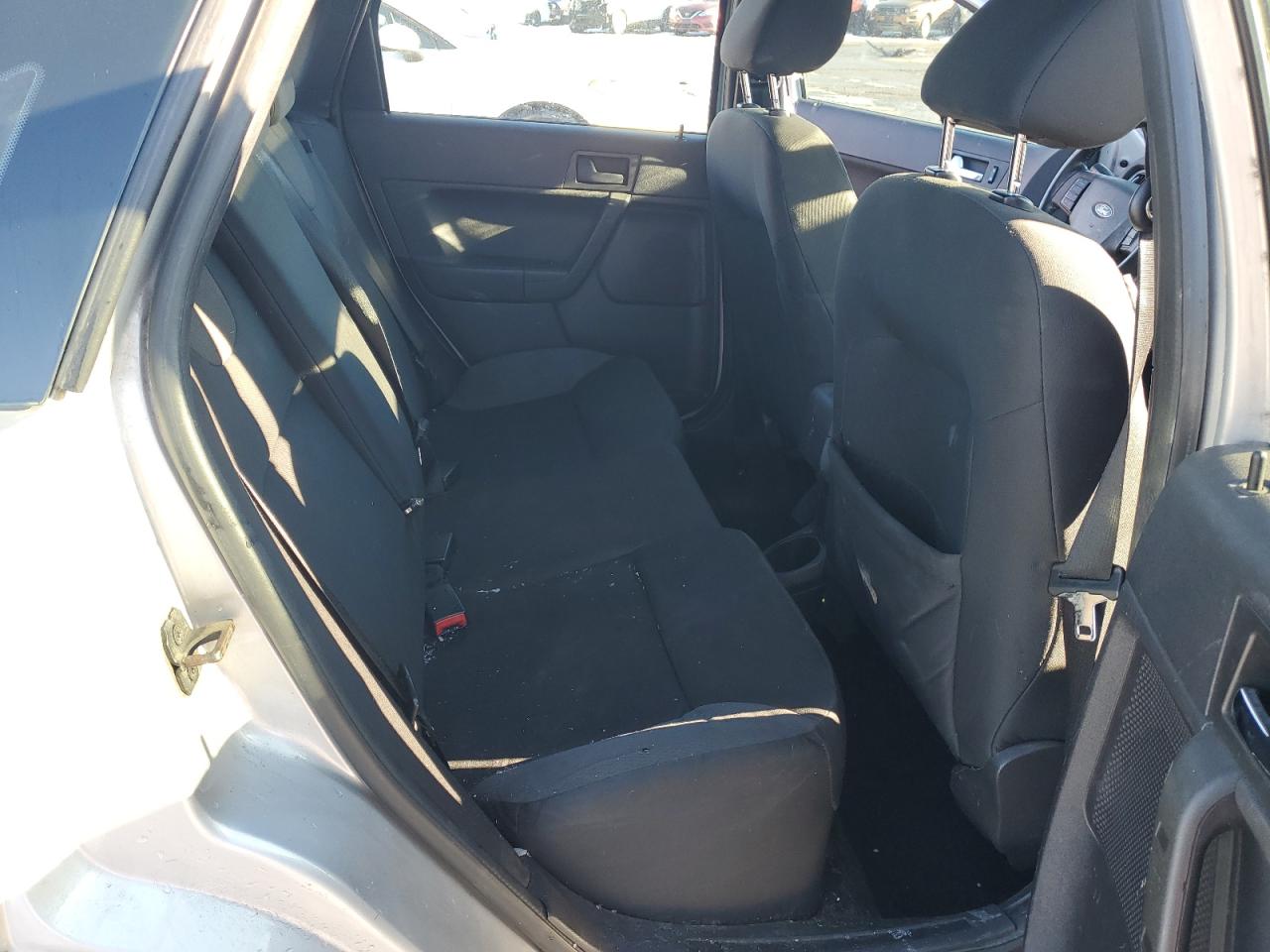 2009 Ford Focus - Image 10