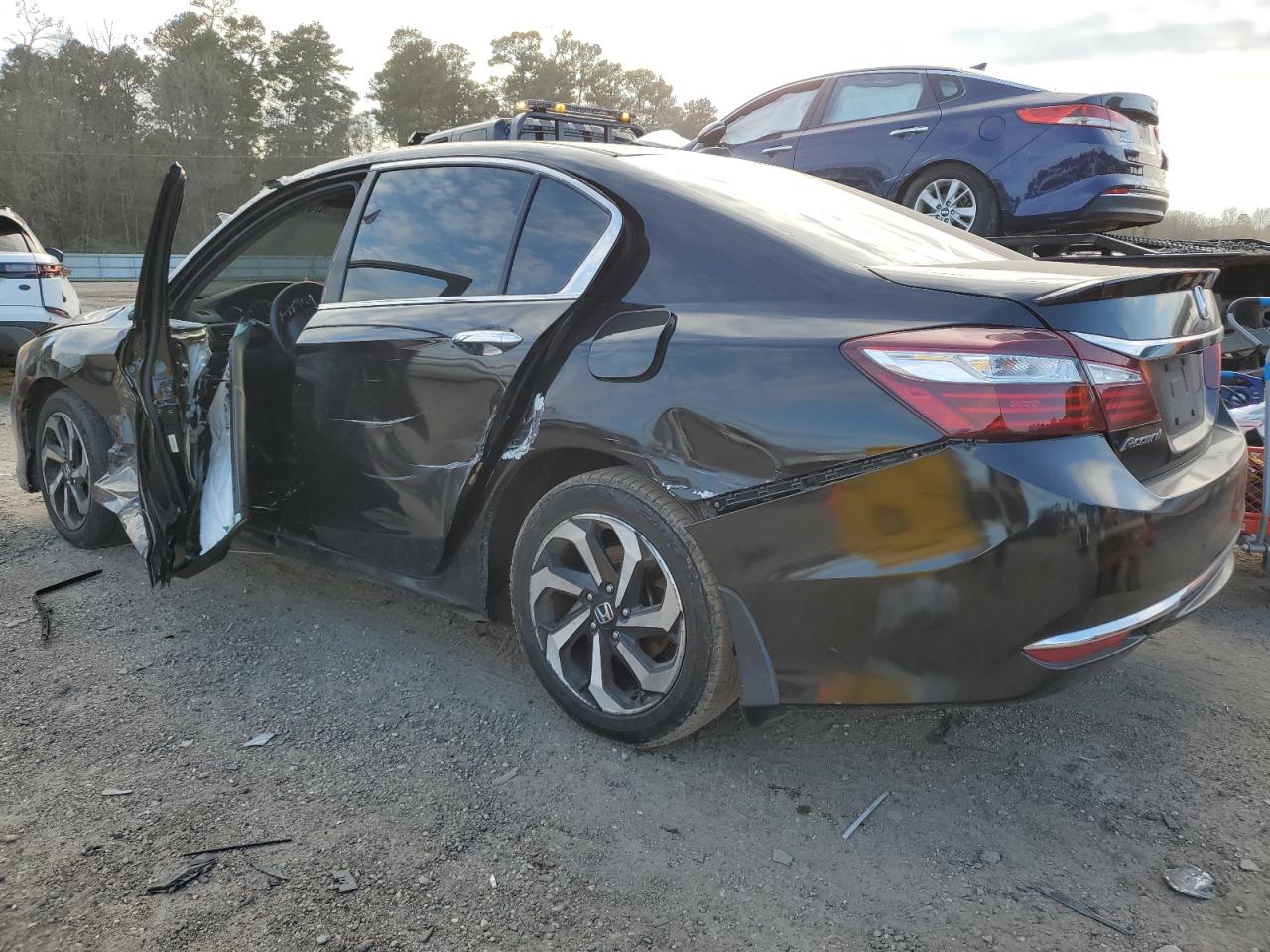 1HGCR2F89GA039316 2016 HONDA ACCORD - Image 2